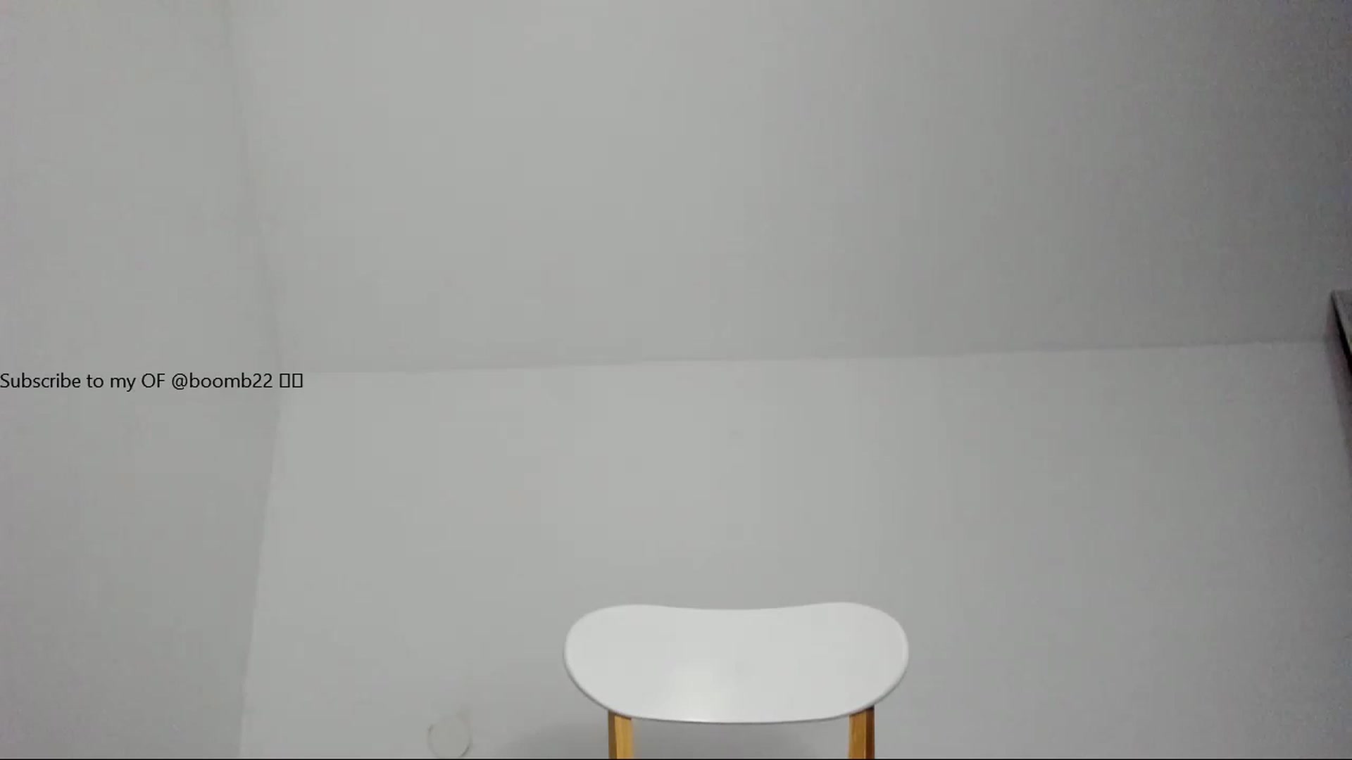 Gallery image thumbnail from Jullyenn3's myfreecams stream on, 12/25/2022, 14:30 image 9 of 20