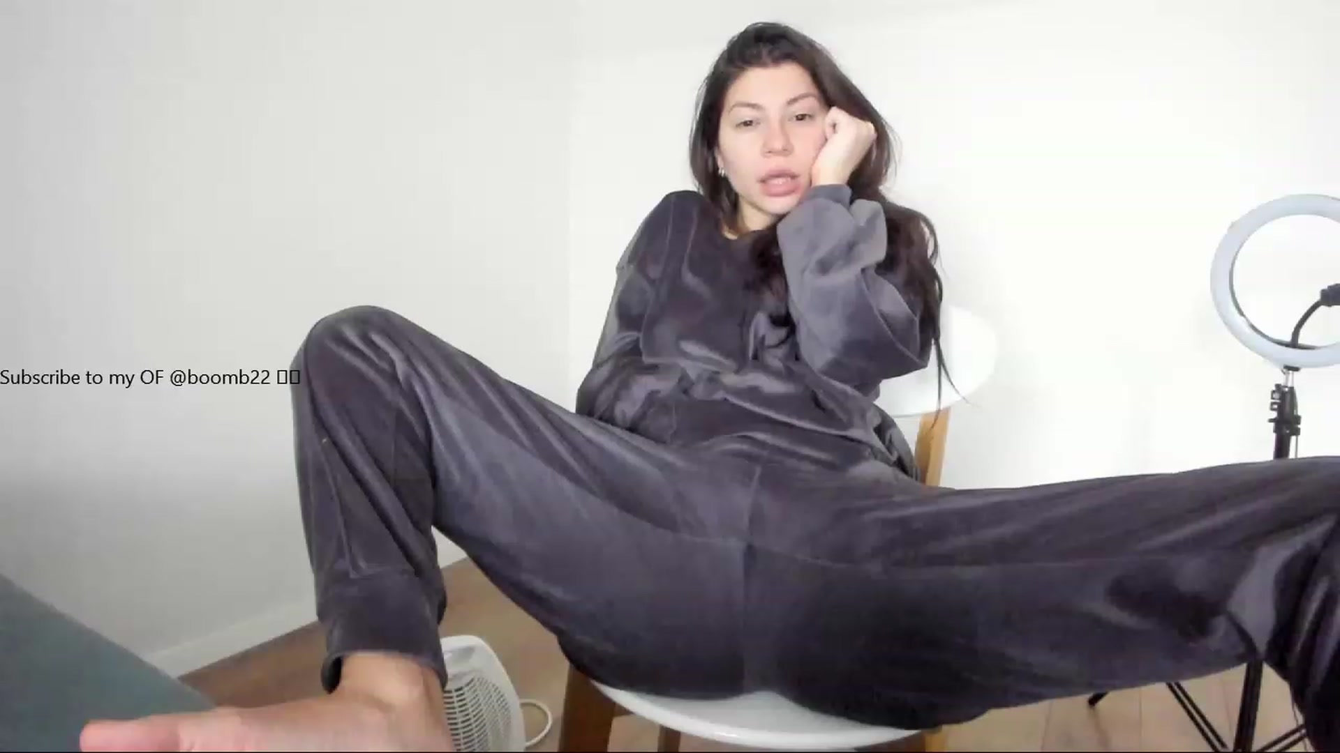Gallery image thumbnail from Jullyenn3's myfreecams stream on, 12/30/2022, 11:35 image 7 of 20