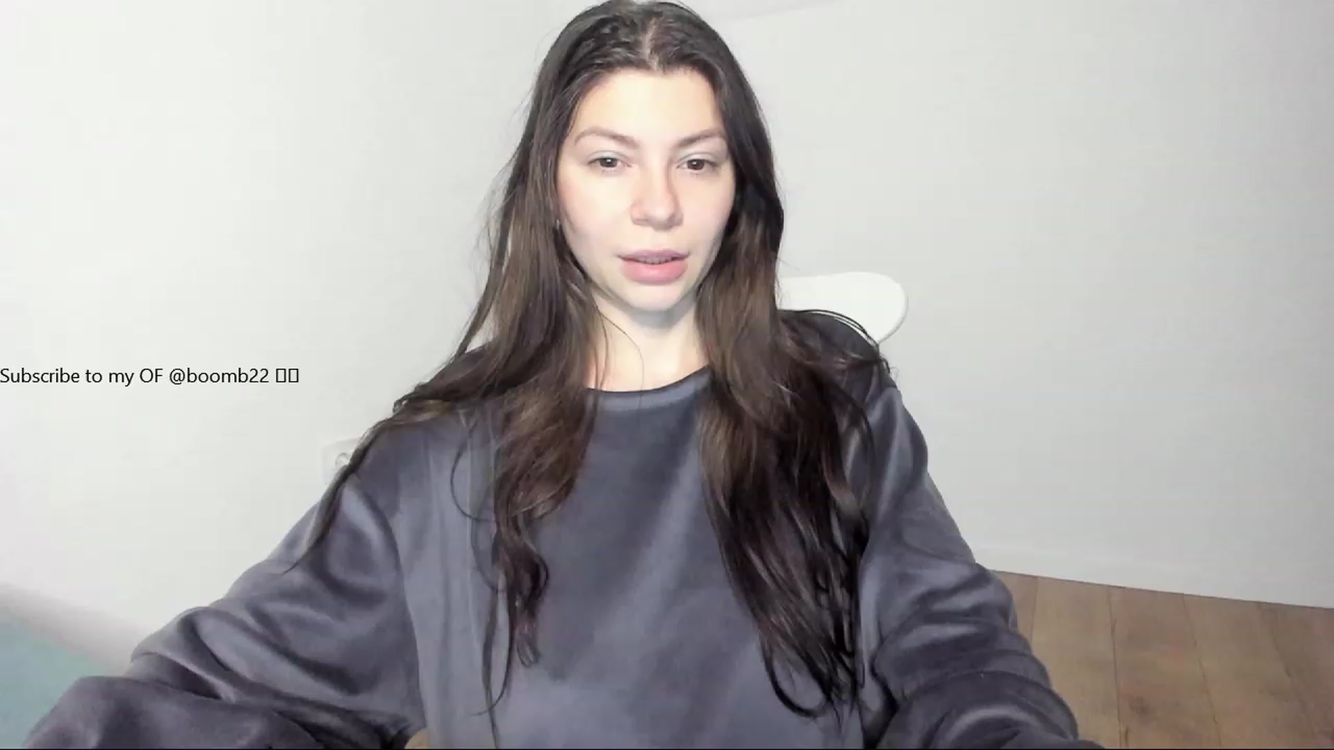 Gallery image thumbnail from Jullyenn3's myfreecams stream on, 12/30/2022, 15:20 image 1 of 20