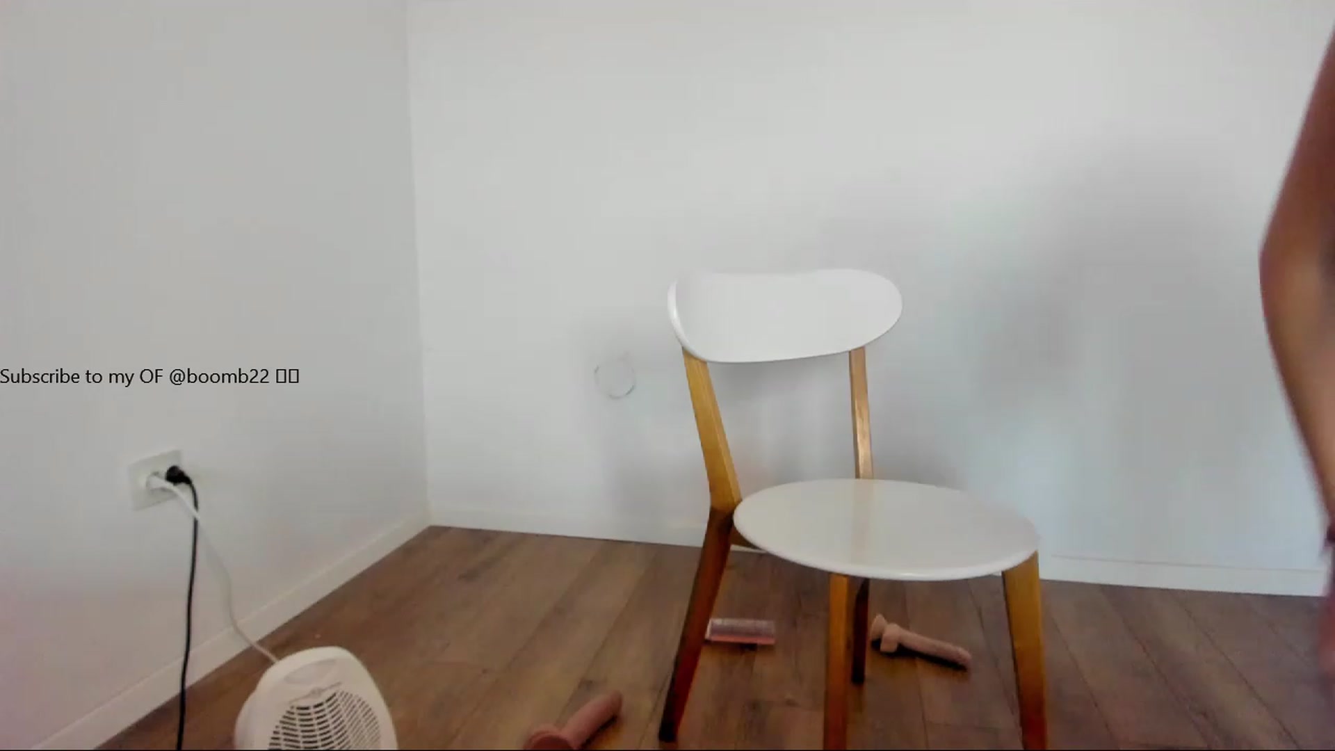 Gallery image thumbnail from Jullyenn3's myfreecams stream on, 01/02/2023, 13:31 image 18 of 20