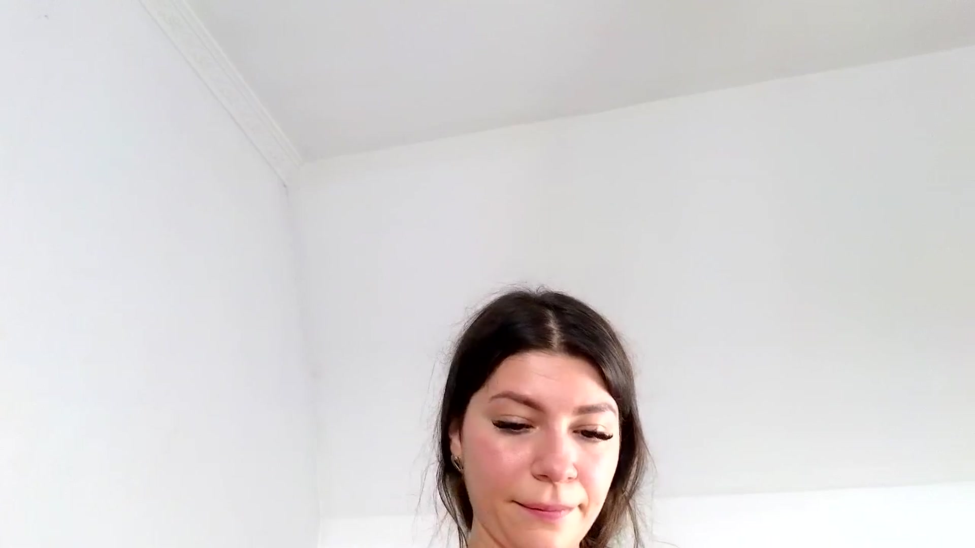 Gallery image thumbnail from Jullyenn3's myfreecams stream on, 06/29/2024, 13:39 image 16 of 20