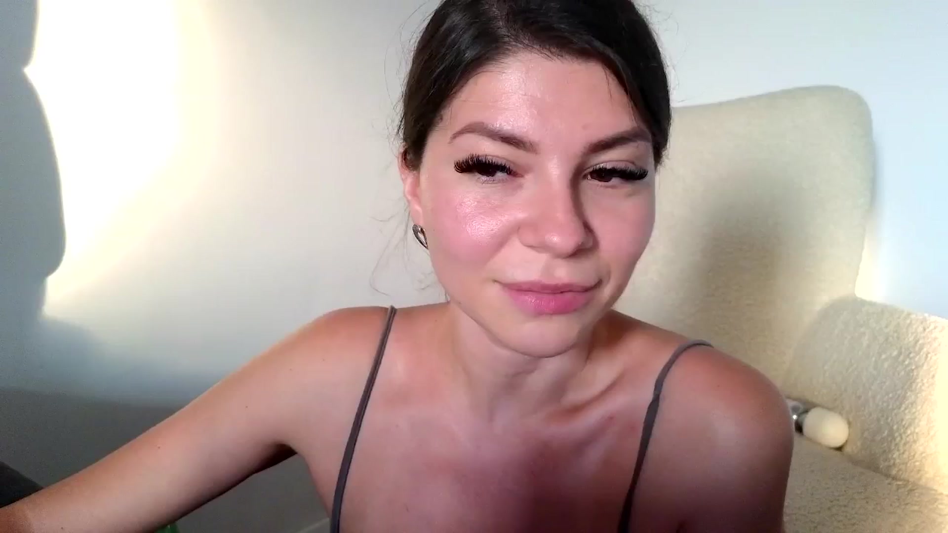 Gallery image thumbnail from Jullyenn3's myfreecams stream on, 07/15/2024, 17:43 image 1 of 20