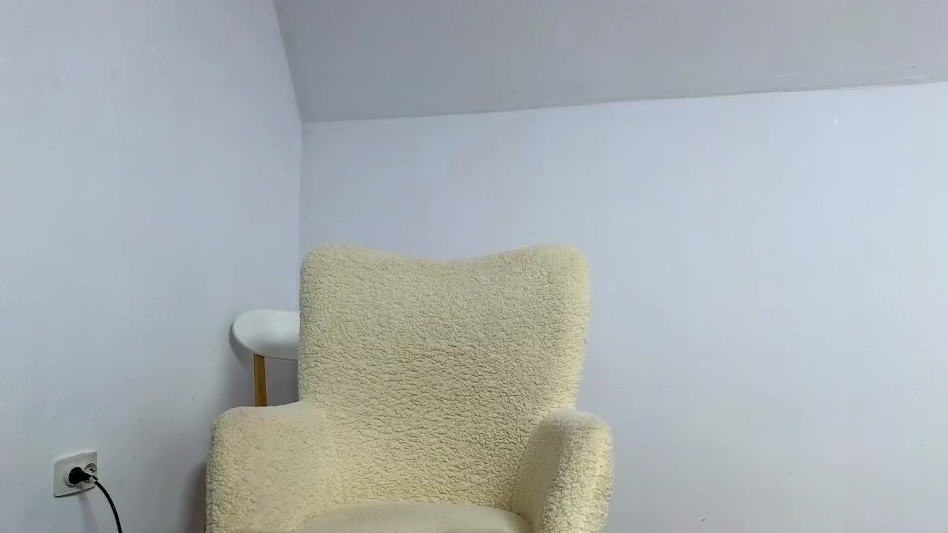 Gallery image thumbnail from Jullyenn3's myfreecams stream on, 07/23/2024, 19:21 image 12 of 20