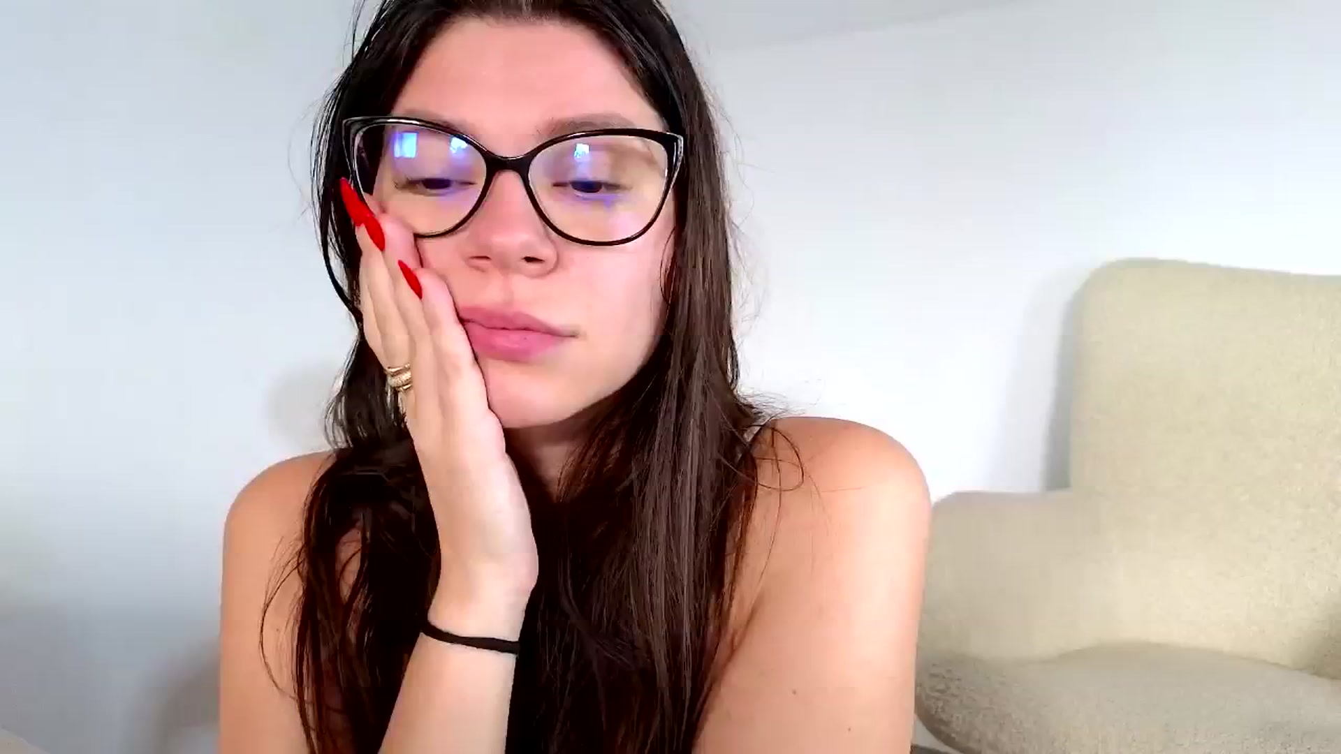Gallery image thumbnail from Jullyenn3's myfreecams stream on, 08/28/2024, 15:31 image 13 of 20