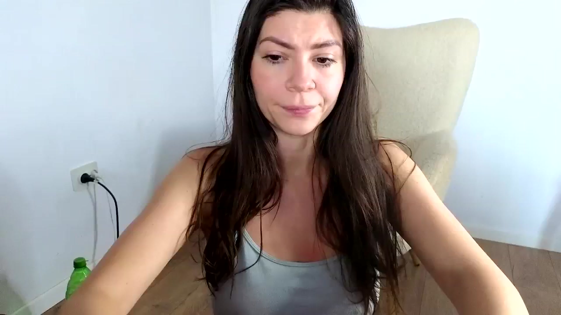 Gallery image thumbnail from Jullyenn3's myfreecams stream on, 11/03/2024, 14:22 image 1 of 20