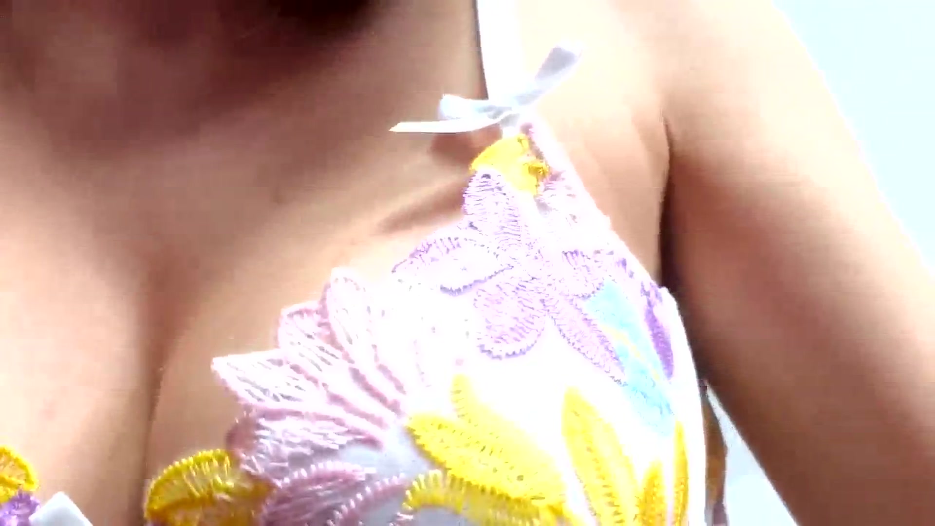 Gallery image thumbnail from Jullyenn3's myfreecams stream on, 11/04/2024, 21:26 image 4 of 20