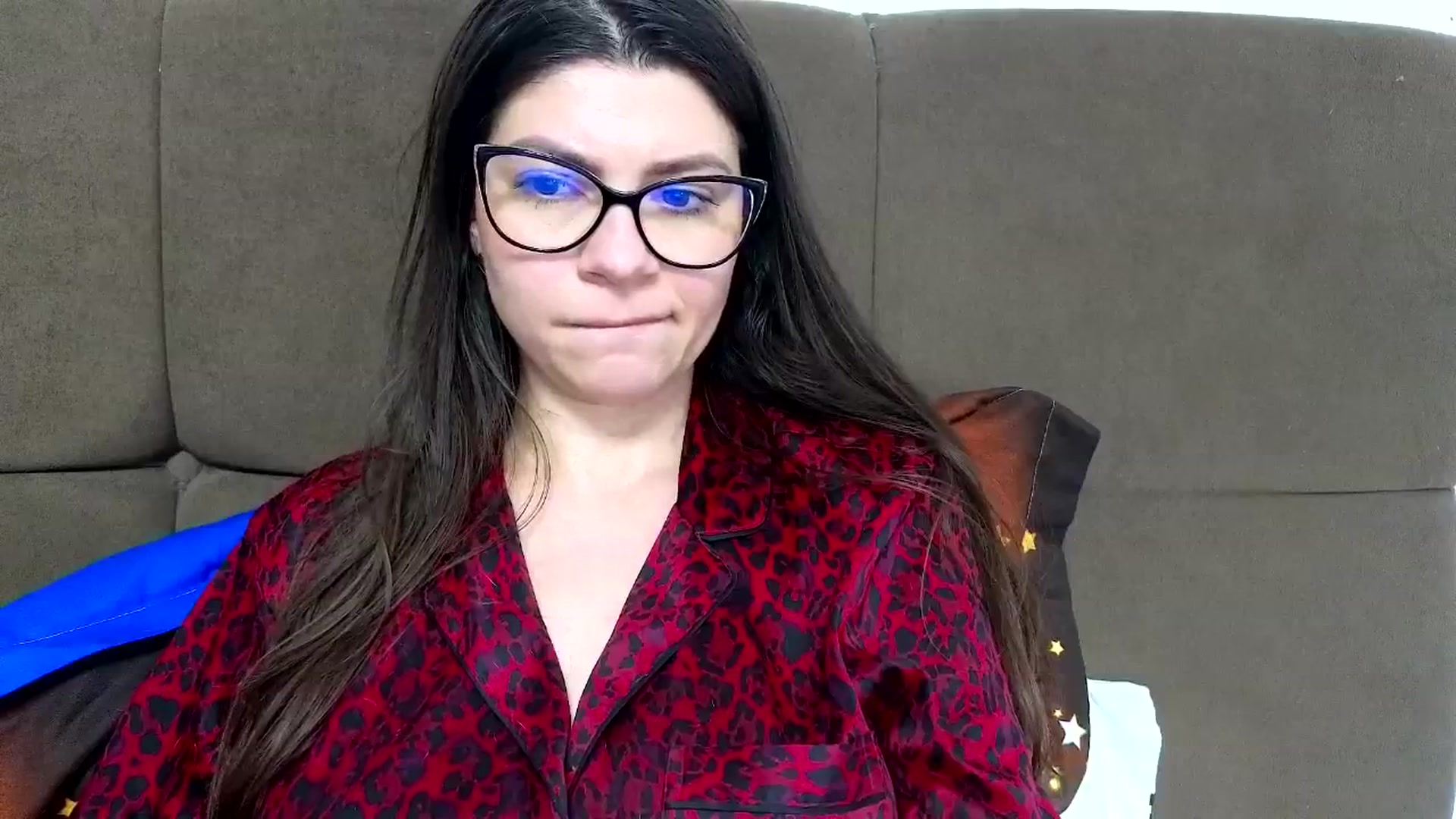 Gallery image thumbnail from Jullyenn3's myfreecams stream on, 11/06/2024, 15:32 image 8 of 20