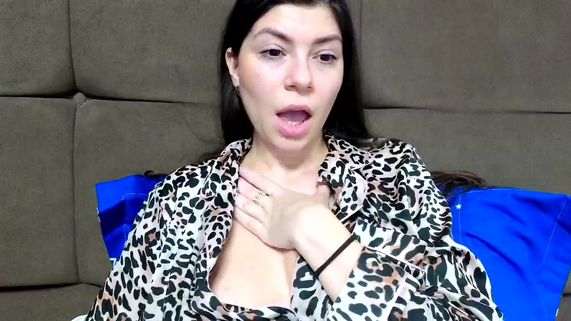 Gallery image thumbnail from Jullyenn3's myfreecams stream on, 11/10/2024, 17:51 image 19 of 20