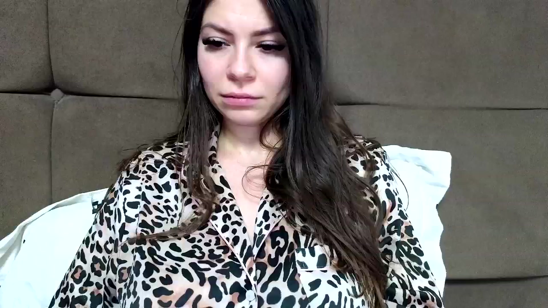 Gallery image thumbnail from Jullyenn3's myfreecams stream on, 11/13/2024, 15:09 image 9 of 20