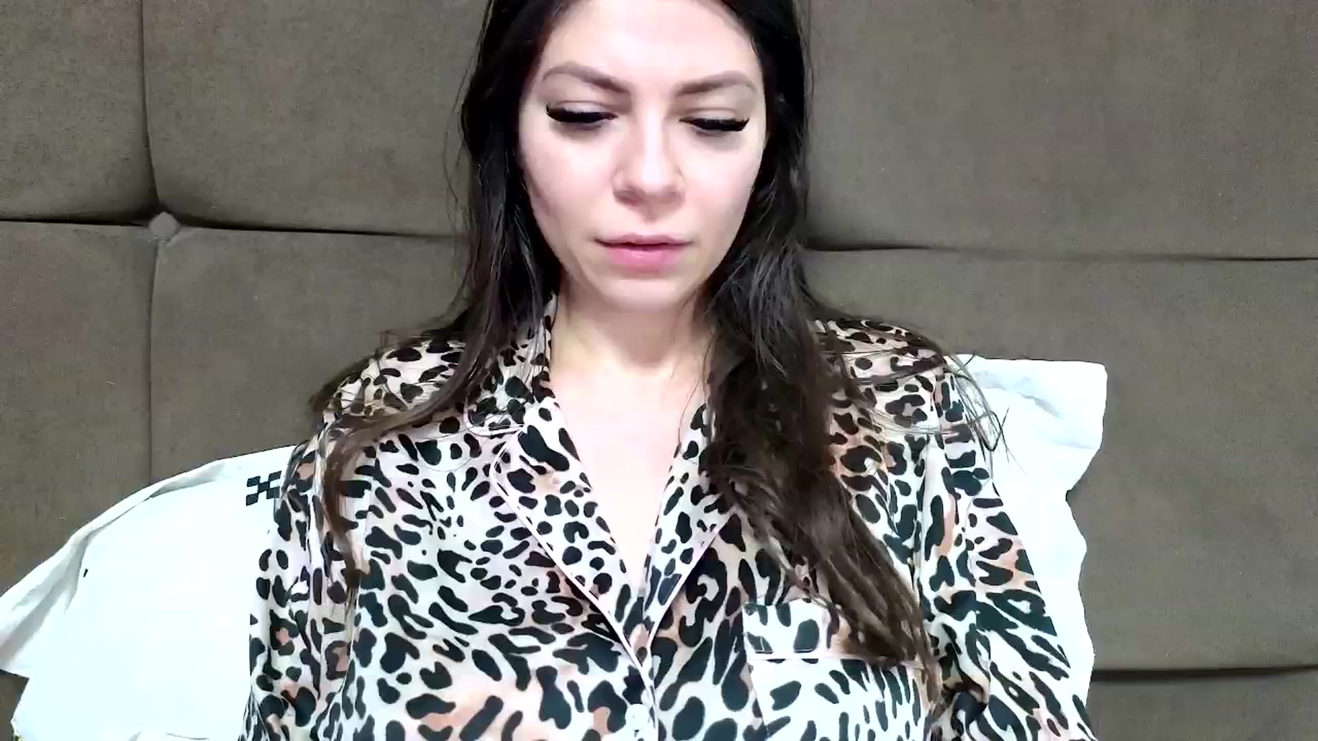 Gallery image thumbnail from Jullyenn3's myfreecams stream on, 11/13/2024, 15:09 image 14 of 20