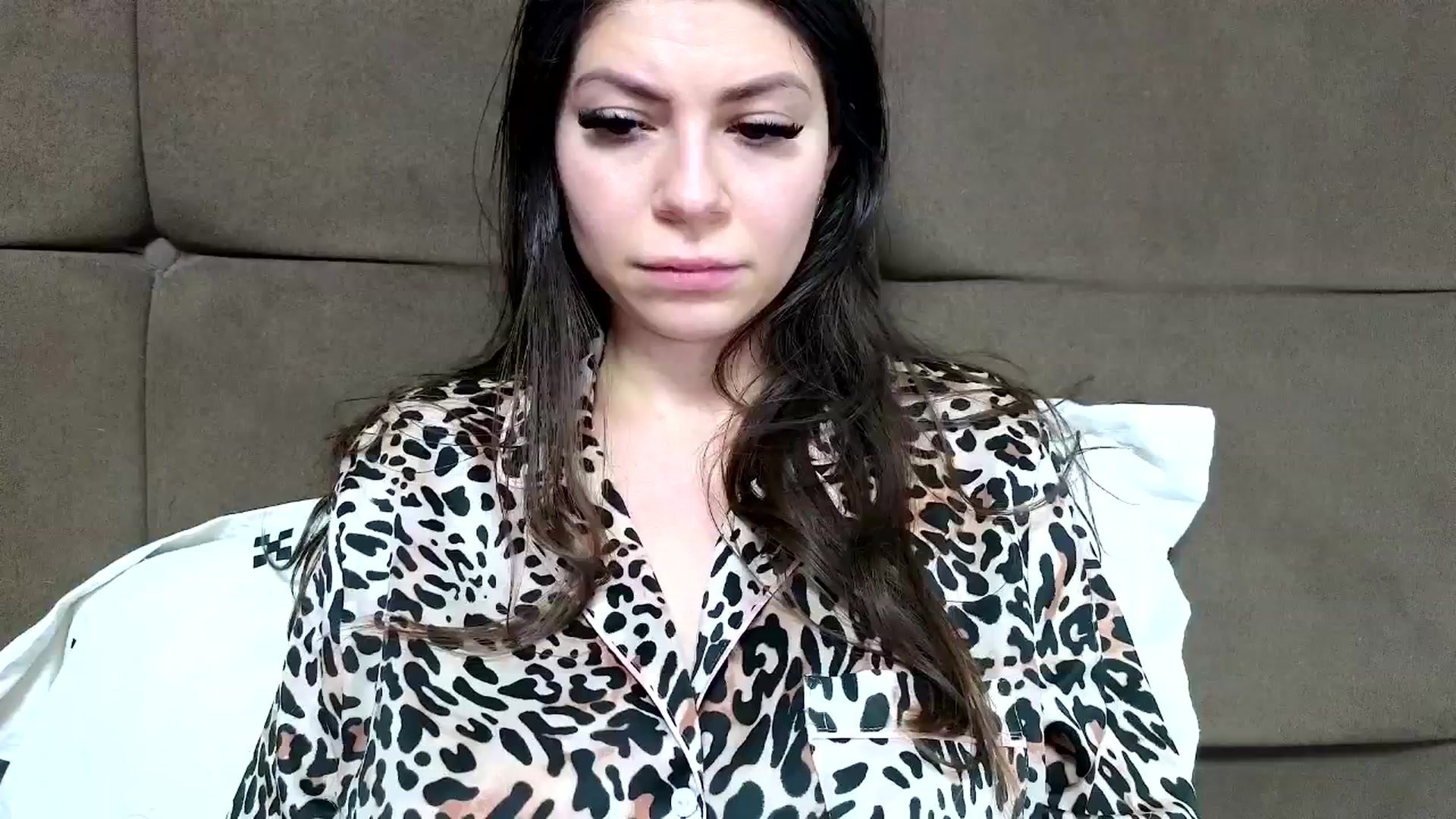 Gallery image thumbnail from Jullyenn3's myfreecams stream on, 11/13/2024, 15:09 image 12 of 20