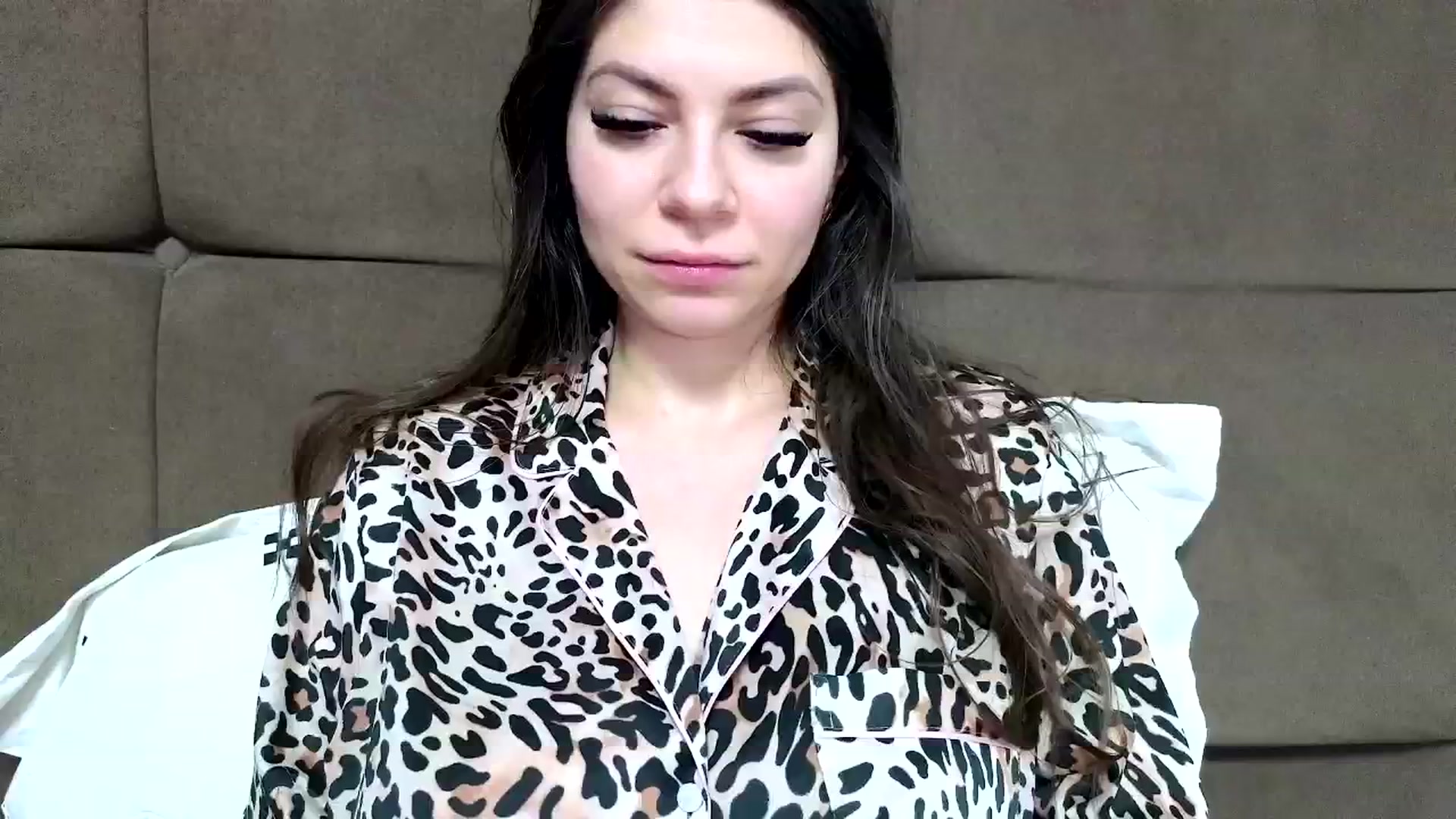 Gallery image thumbnail from Jullyenn3's myfreecams stream on, 11/13/2024, 15:09 image 13 of 20