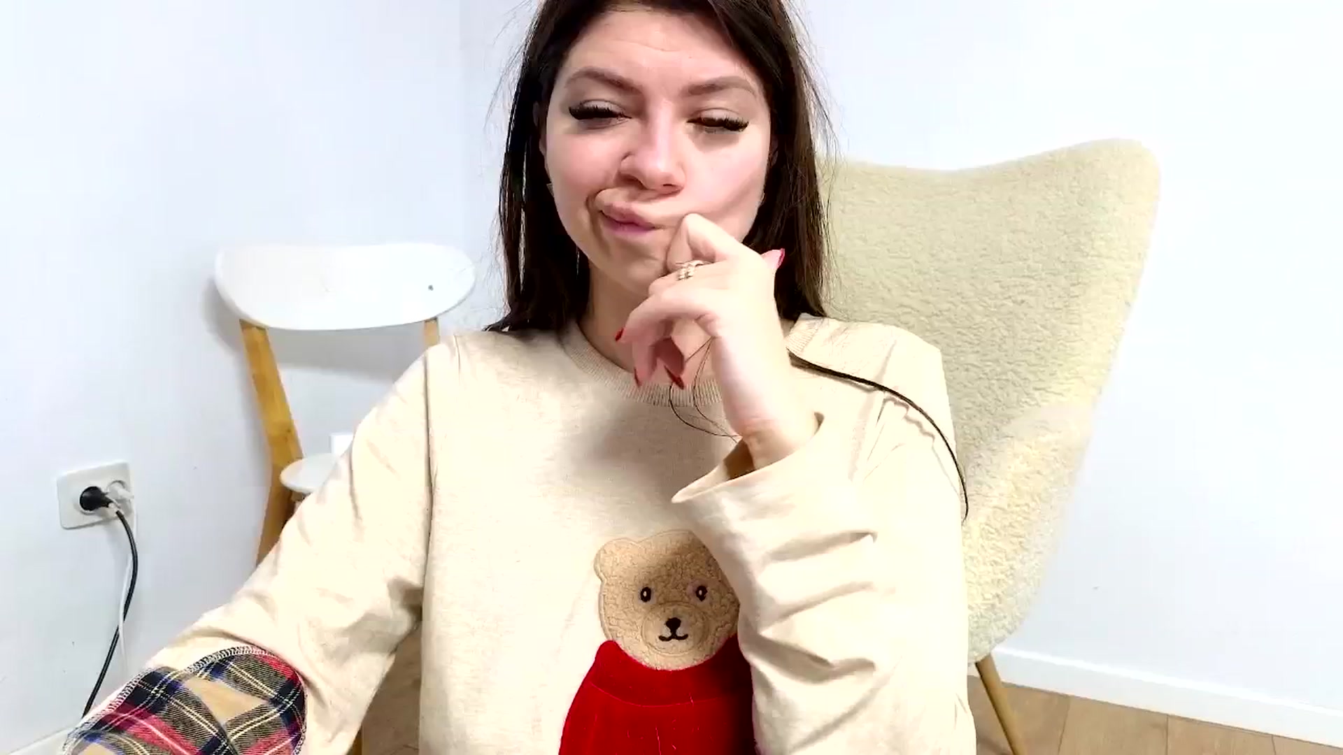 Gallery image thumbnail from Jullyenn3's myfreecams stream on, 12/03/2024, 17:02 image 3 of 20