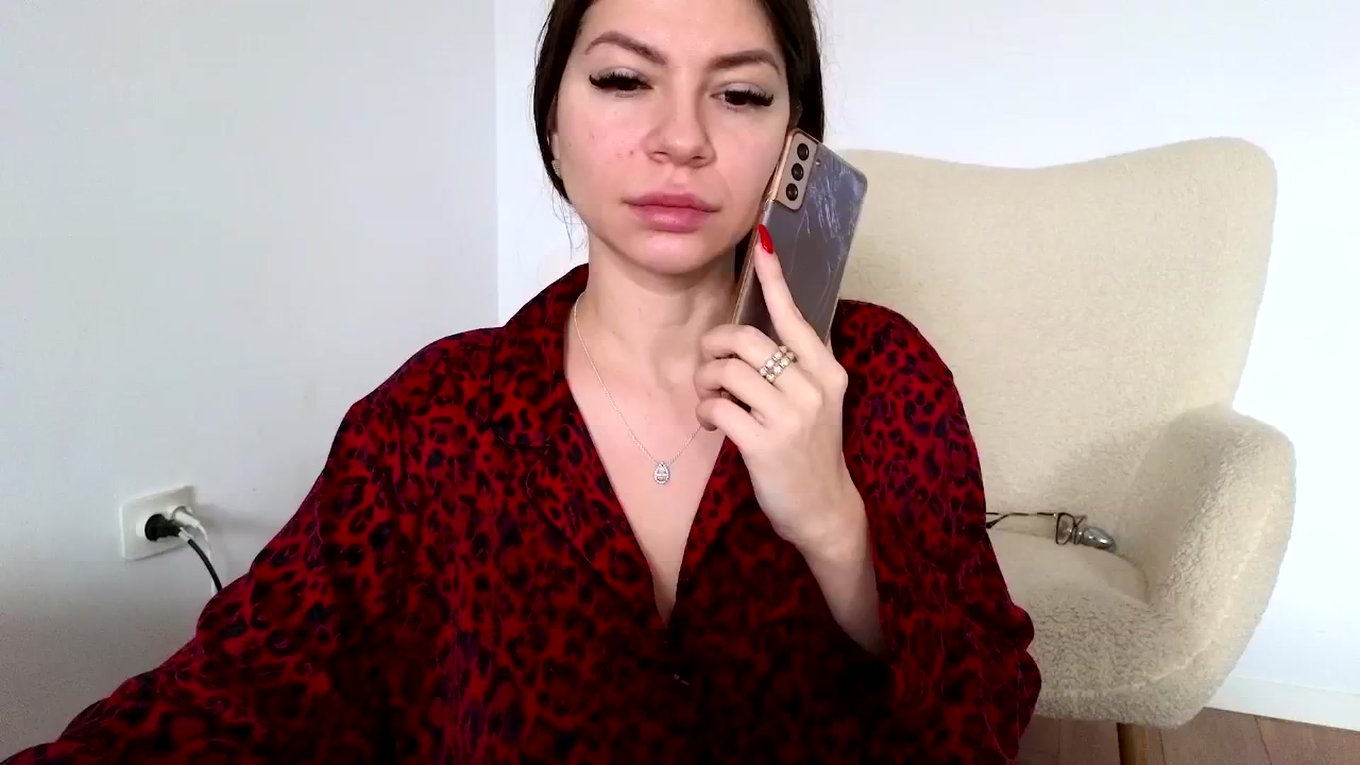 Gallery image thumbnail from Jullyenn3's myfreecams stream on, 12/09/2024, 10:39 image 1 of 20