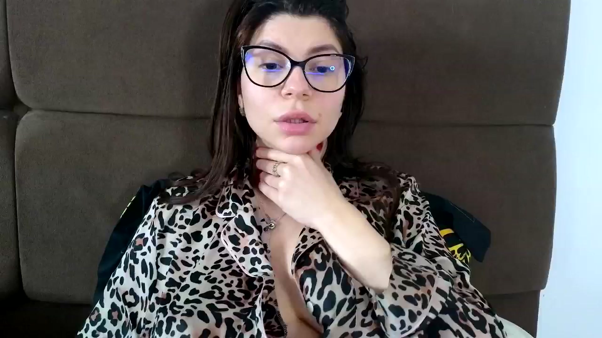 Gallery image thumbnail from Jullyenn3's myfreecams stream on, 02/06/2025, 13:23 image 14 of 20