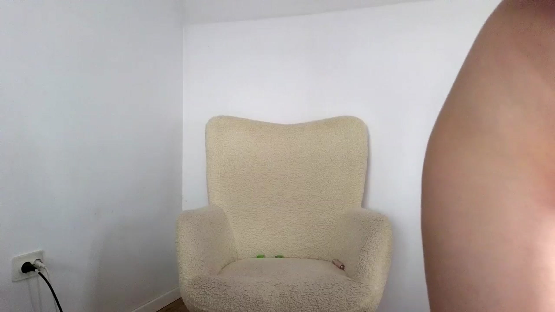 Gallery image thumbnail from Jullyenn3's myfreecams stream on, 03/23/2025, 16:00 image 16 of 20
