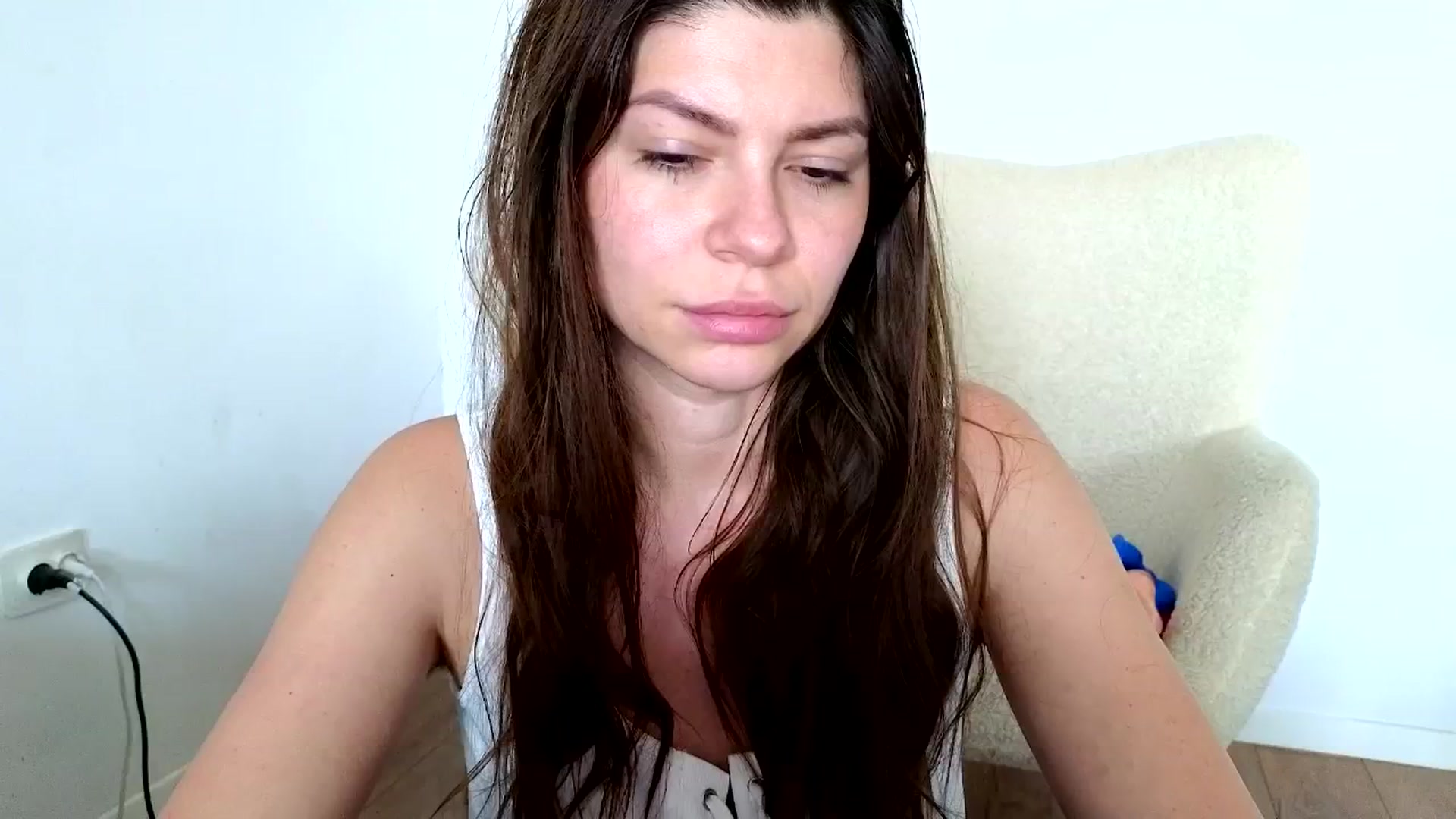 Gallery image thumbnail from Jullyenn3's myfreecams stream on, 04/21/2025, 13:00 image 2 of 20