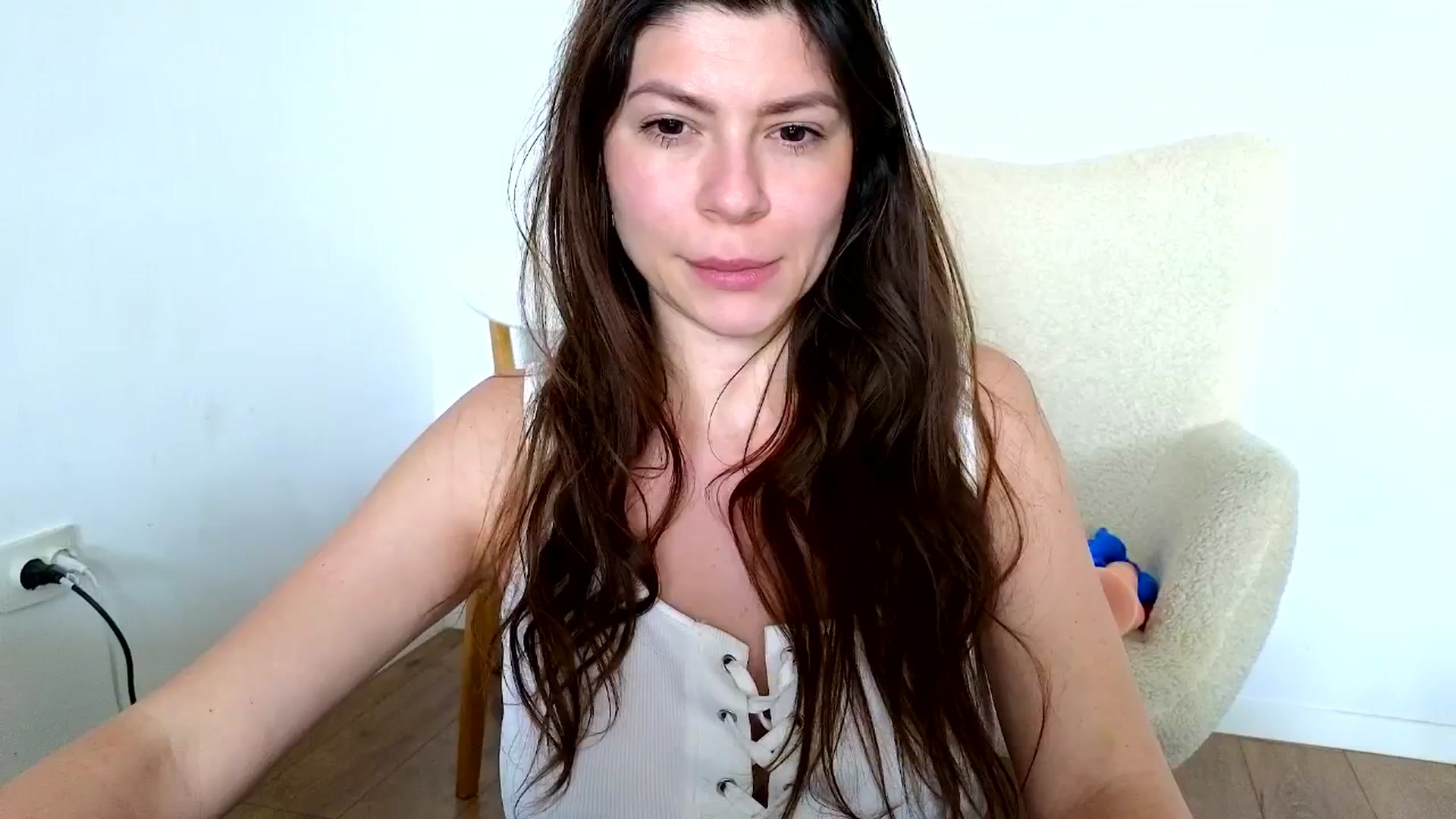 Gallery image thumbnail from Jullyenn3's myfreecams stream on, 04/21/2025, 13:00 image 1 of 20