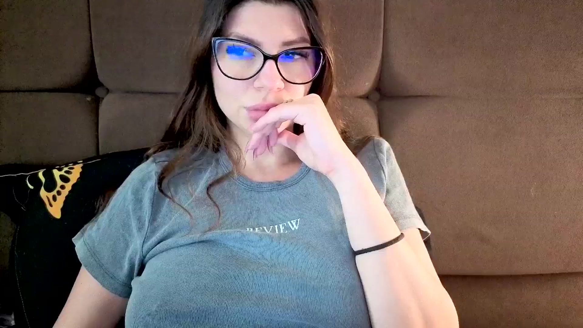 Gallery image thumbnail from Jullyenn3's myfreecams stream on, 07/17/2025, 14:08 image 7 of 20