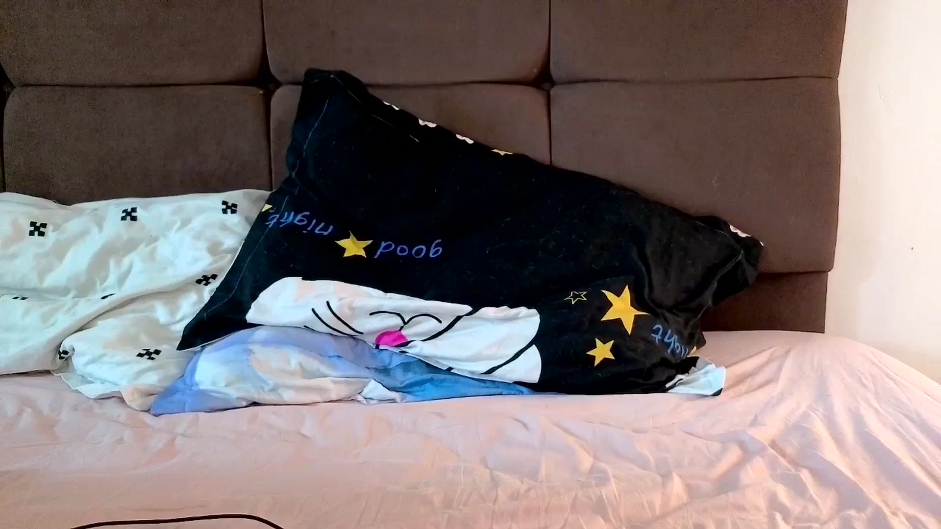 Gallery image thumbnail from Jullyenn3's myfreecams stream on, 08/27/2025, 14:20 image 7 of 20