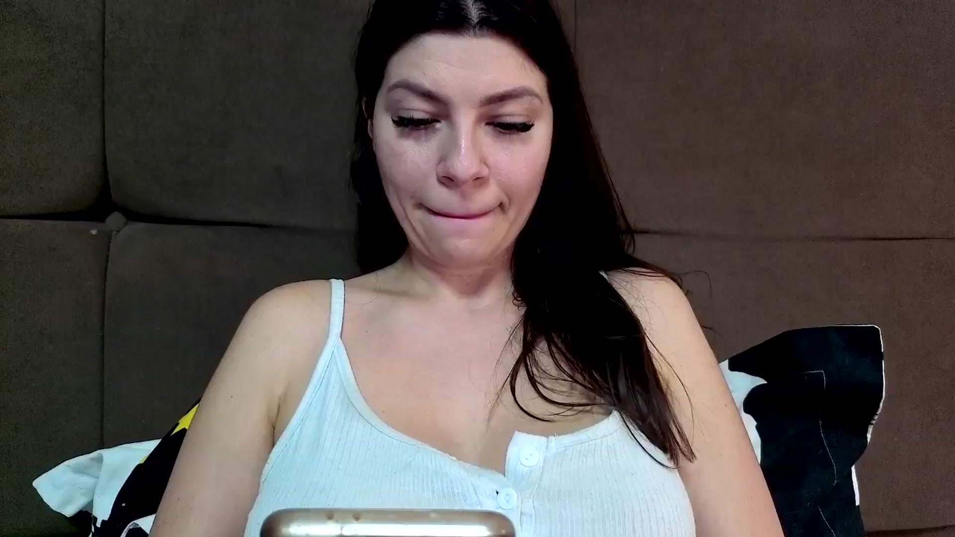Gallery image thumbnail from Jullyenn3's myfreecams stream on, 09/26/2025, 18:00 image 12 of 20