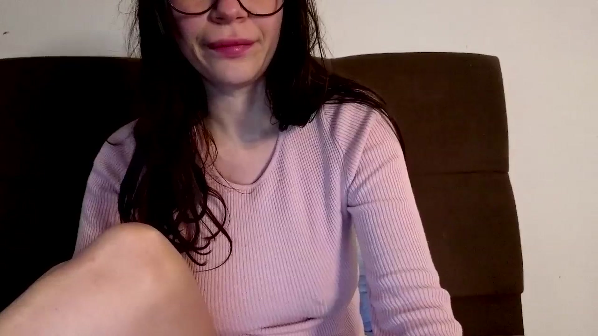 Gallery image thumbnail from Jullyenn3's myfreecams stream on, 10/04/2025, 16:28 image 3 of 20