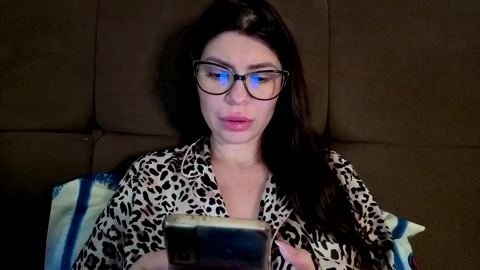 Gallery image thumbnail from Jullyenn3's myfreecams stream on, 10/05/2025, 15:19 image 8 of 20