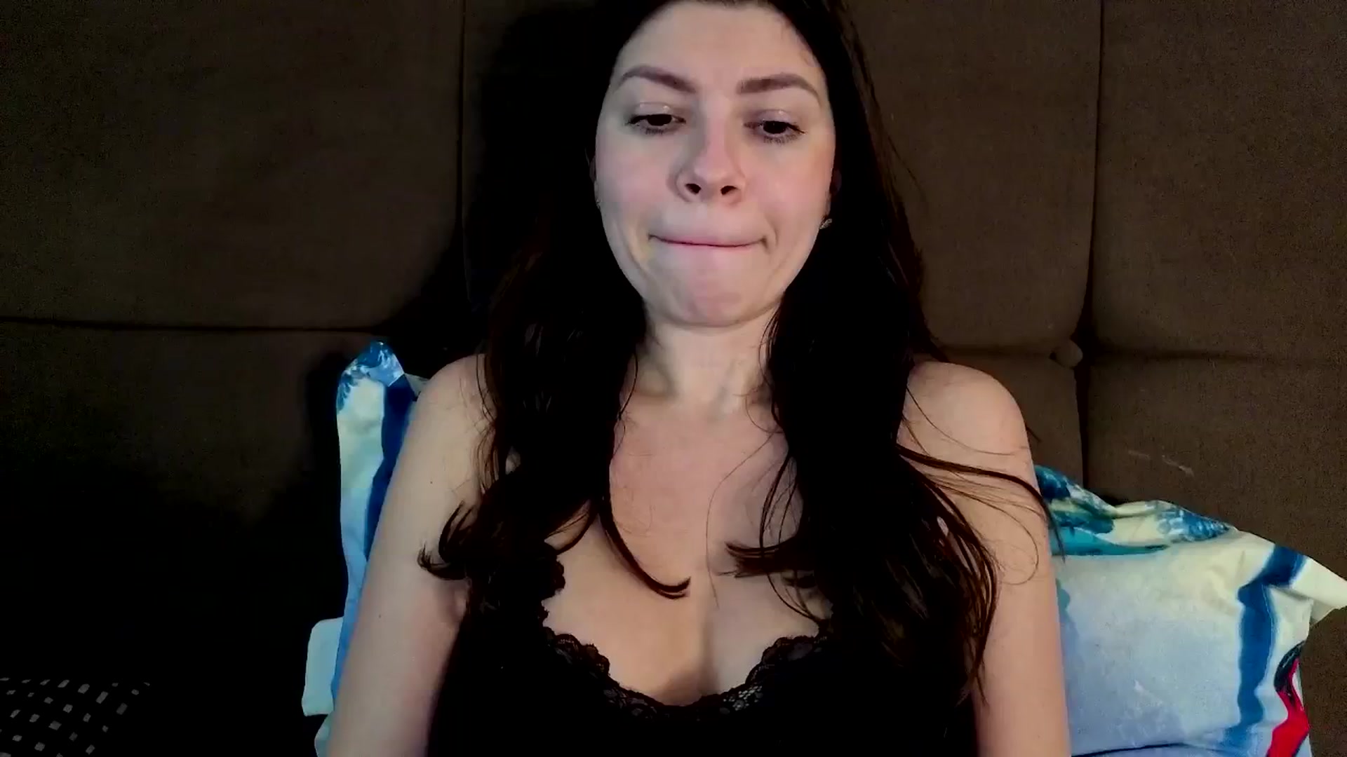 Gallery image thumbnail from Jullyenn3's myfreecams stream on, 10/12/2025, 15:18 image 3 of 20
