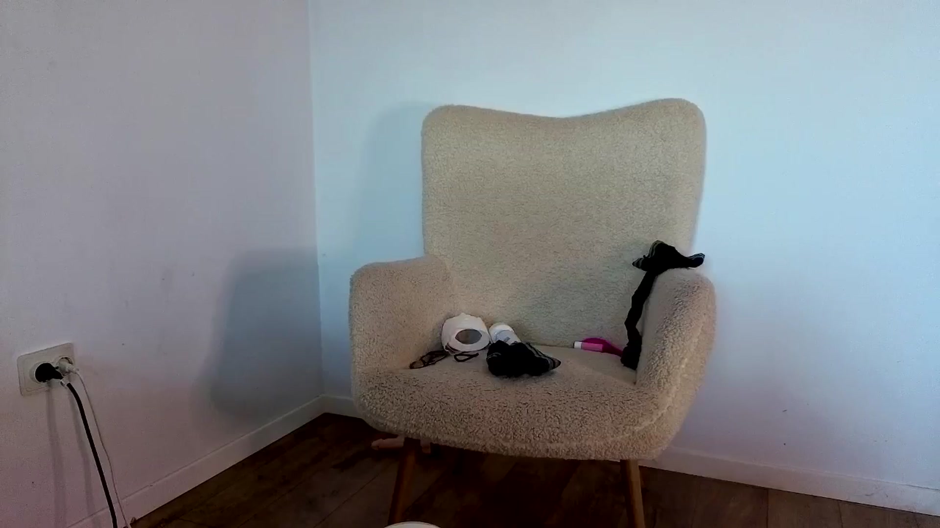 Gallery image thumbnail from Jullyenn3's myfreecams stream on, 10/25/2025, 13:52 image 10 of 20