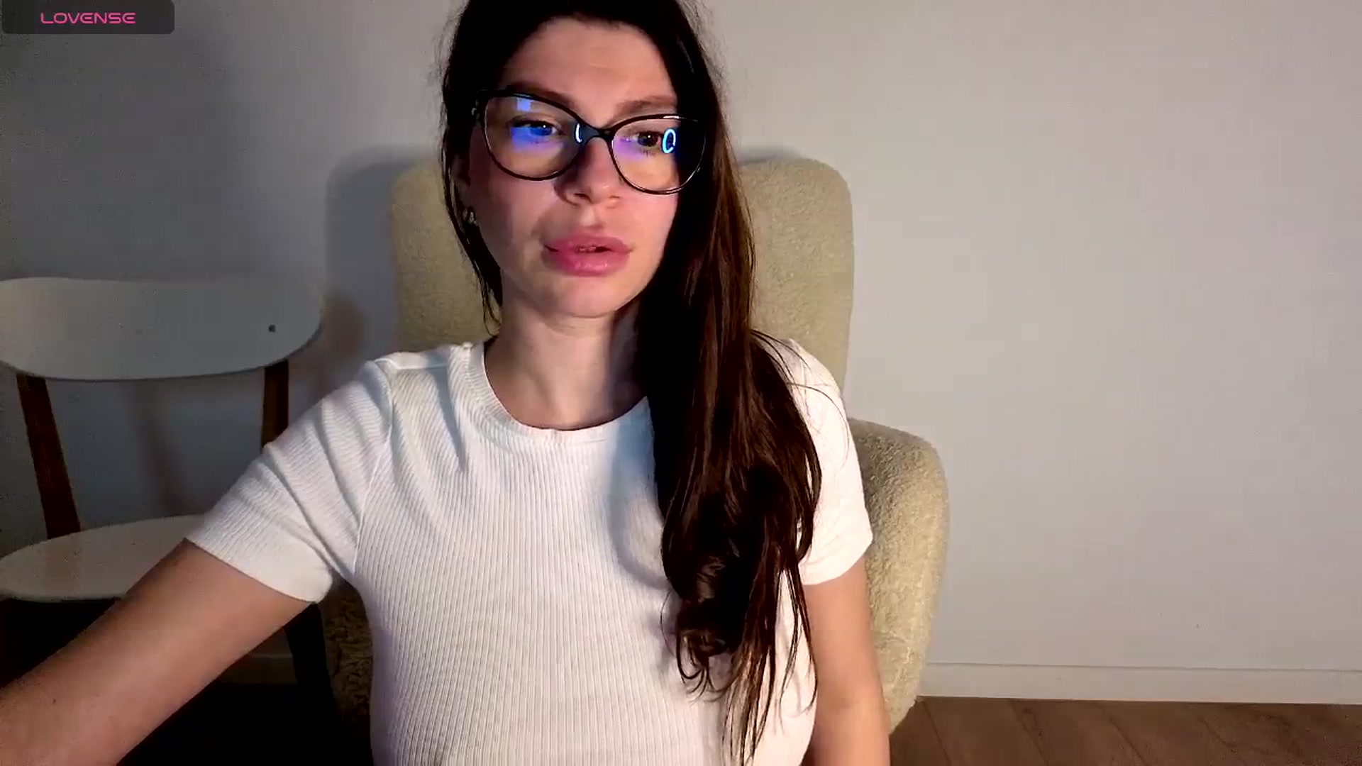 Gallery image thumbnail from Jullyenn3's myfreecams stream on, 12/06/2025, 13:51 image 13 of 20