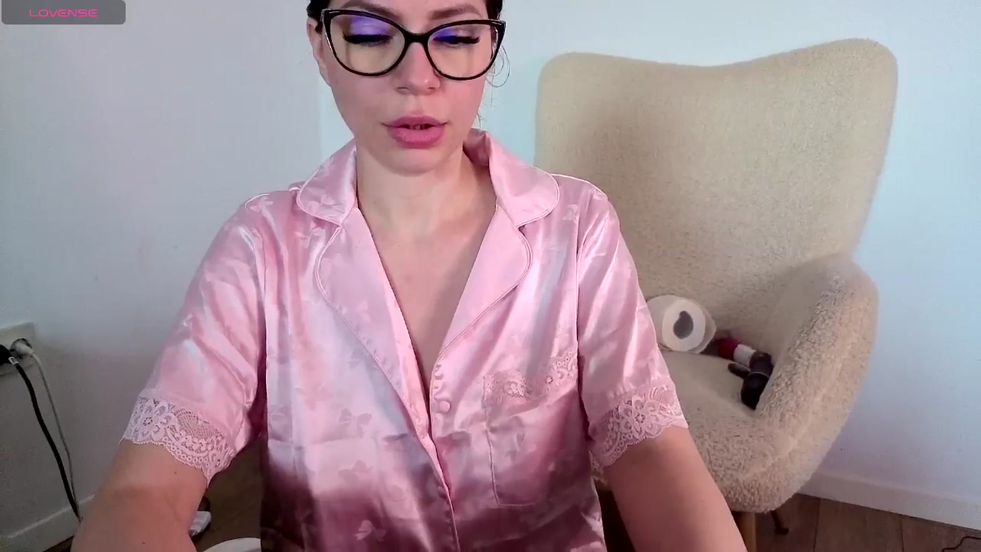 Gallery image thumbnail from Jullyenn3's myfreecams stream on, 03/14/2026, 13:36 image 7 of 20