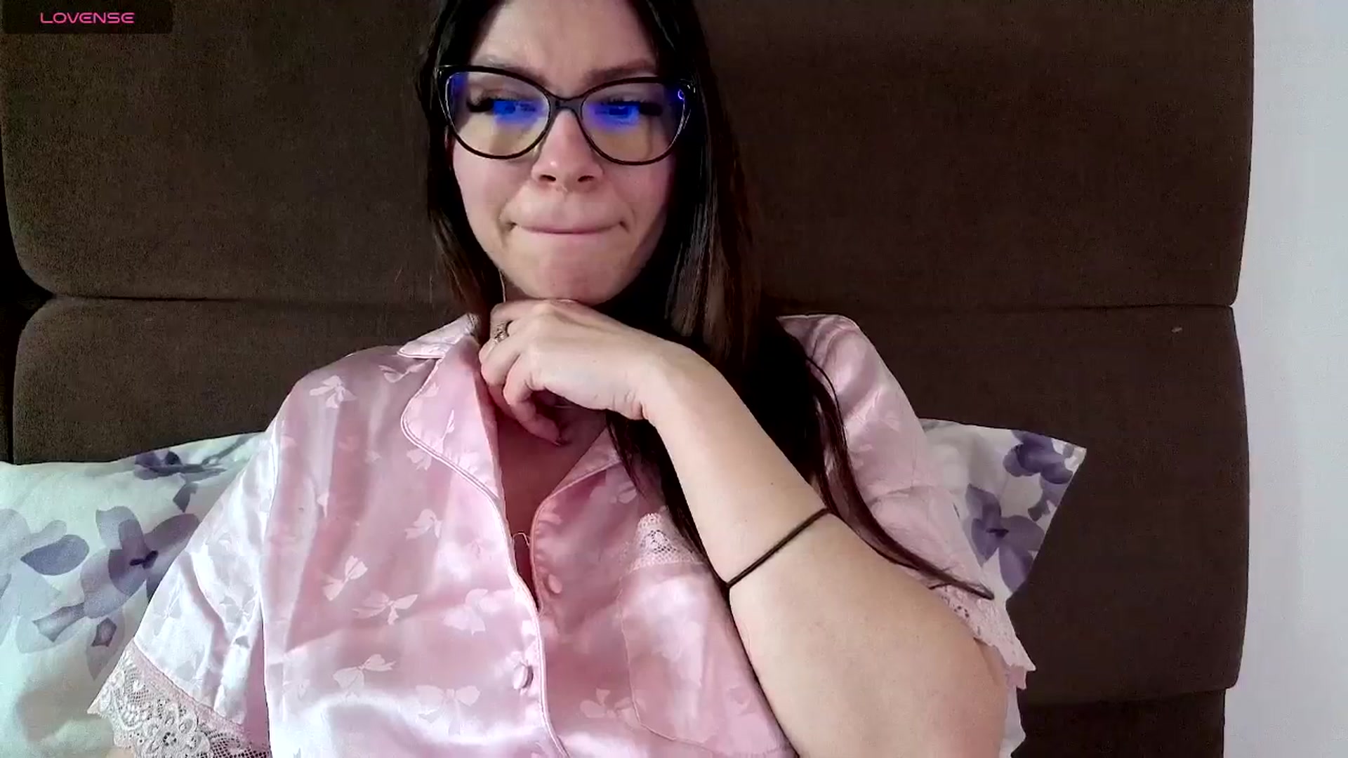 Gallery image thumbnail from Jullyenn3's myfreecams stream on, 03/16/2026, 14:49 image 16 of 20