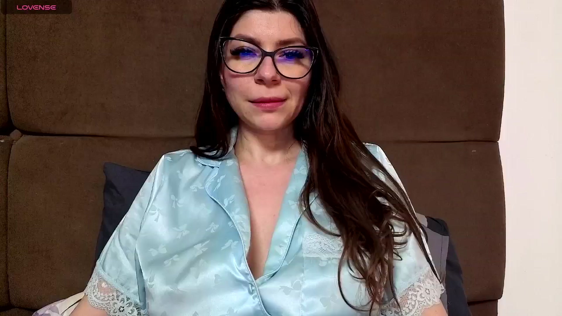 Gallery image thumbnail from Jullyenn3's myfreecams stream on, 03/18/2026, 19:35 image 6 of 20