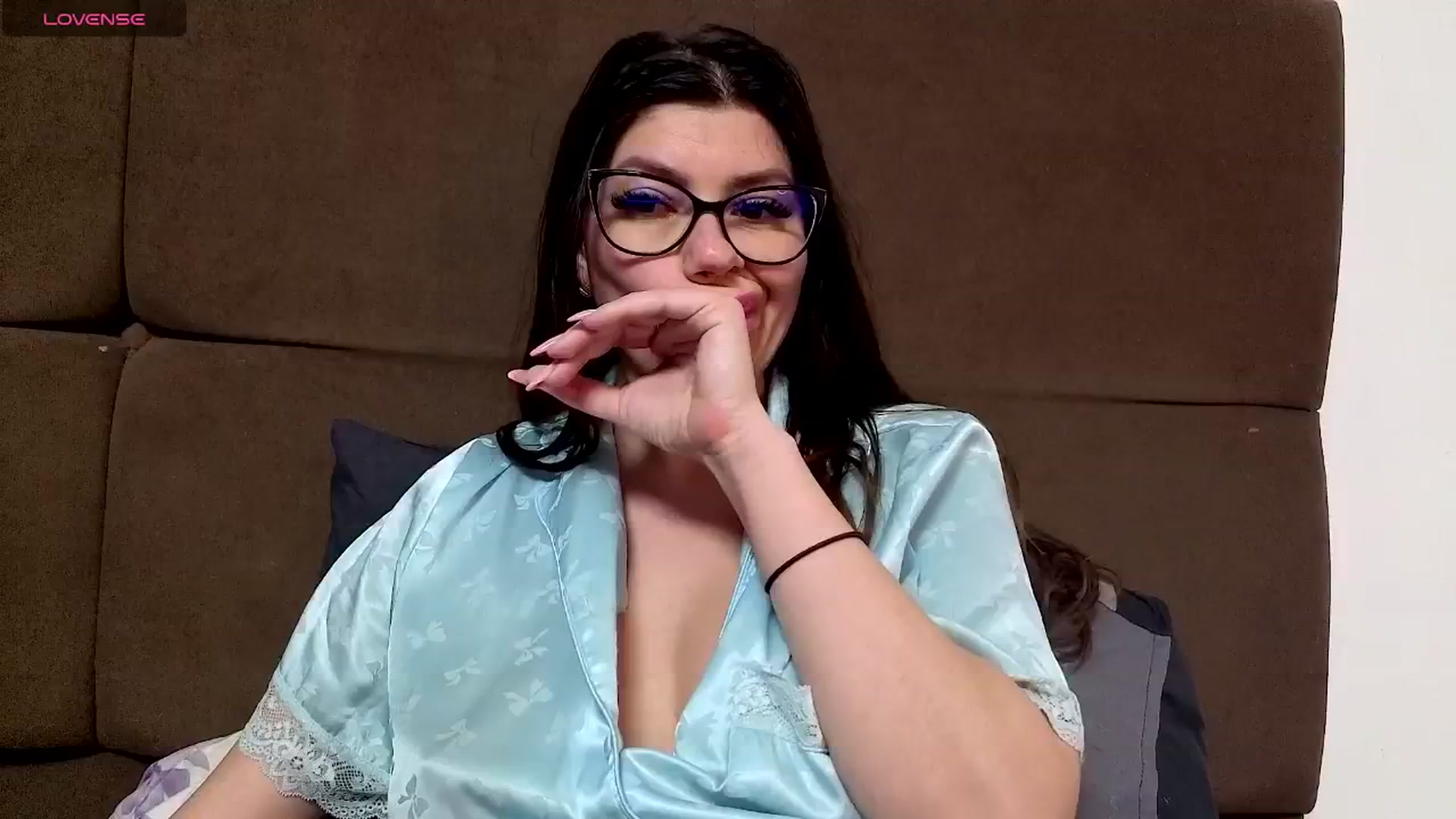Gallery image thumbnail from Jullyenn3's myfreecams stream on, 03/18/2026, 19:35 image 16 of 20