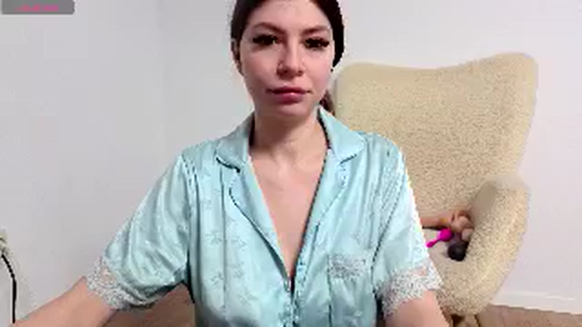 Gallery image thumbnail from Jullyenn3's myfreecams stream on, 03/31/2026, 16:18 image 10 of 20