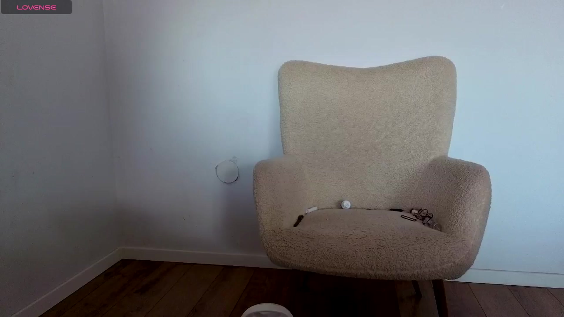 Gallery image thumbnail from Jullyenn3's myfreecams stream on, 04/05/2026, 13:10 image 16 of 20