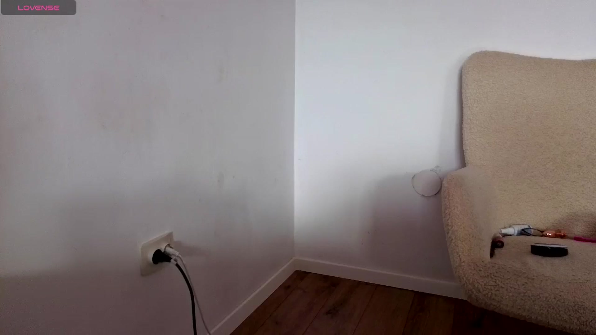 Gallery image thumbnail from Jullyenn3's myfreecams stream on, 04/10/2026, 16:18 image 10 of 20