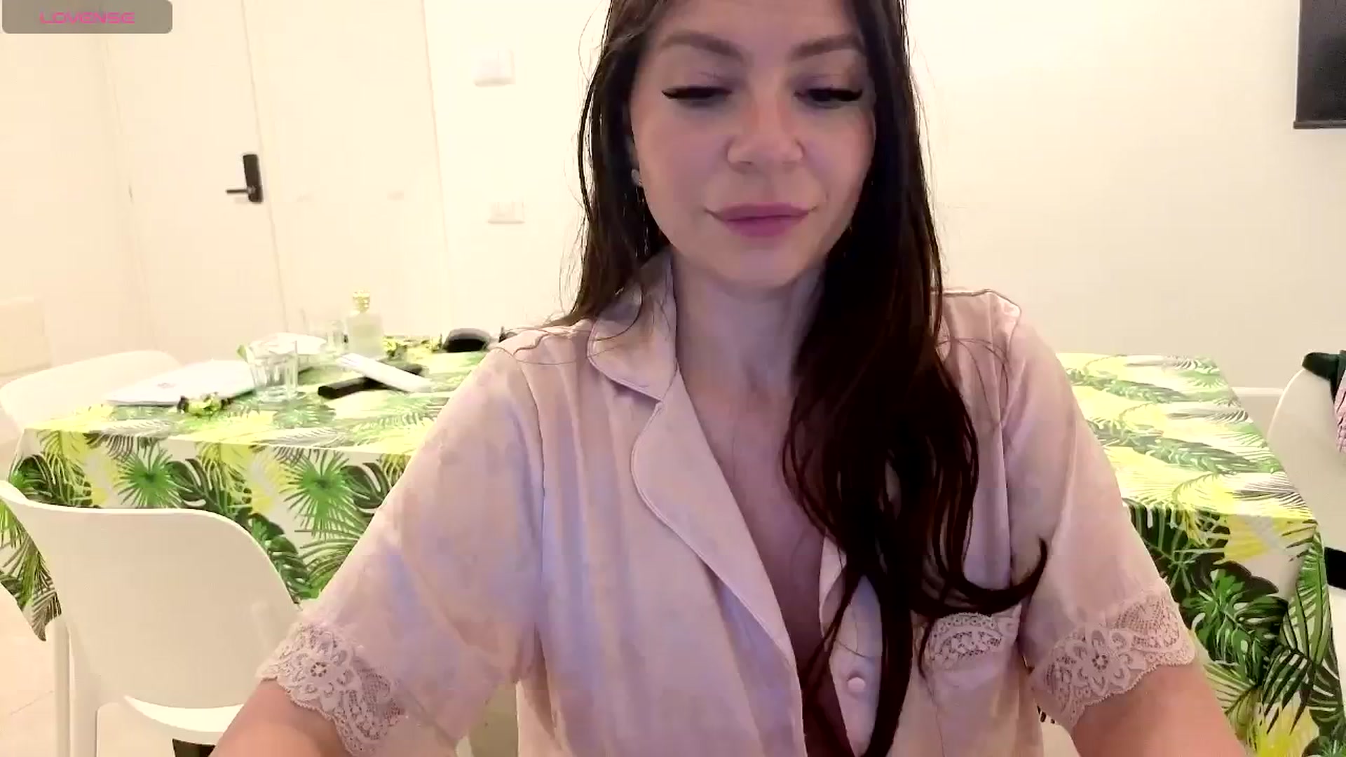 Gallery image thumbnail from Jullyenn3's myfreecams stream on, 04/26/2026, 19:22 image 1 of 20