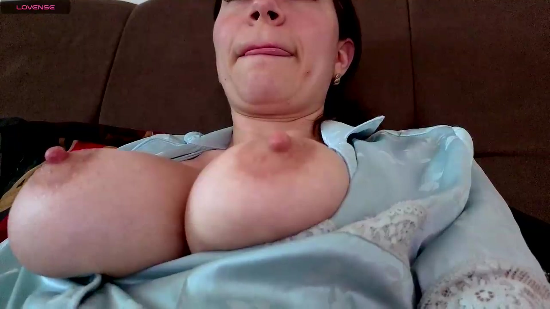 Gallery image thumbnail from Jullyenn3's myfreecams stream on, 05/05/2026, 11:01 image 15 of 20