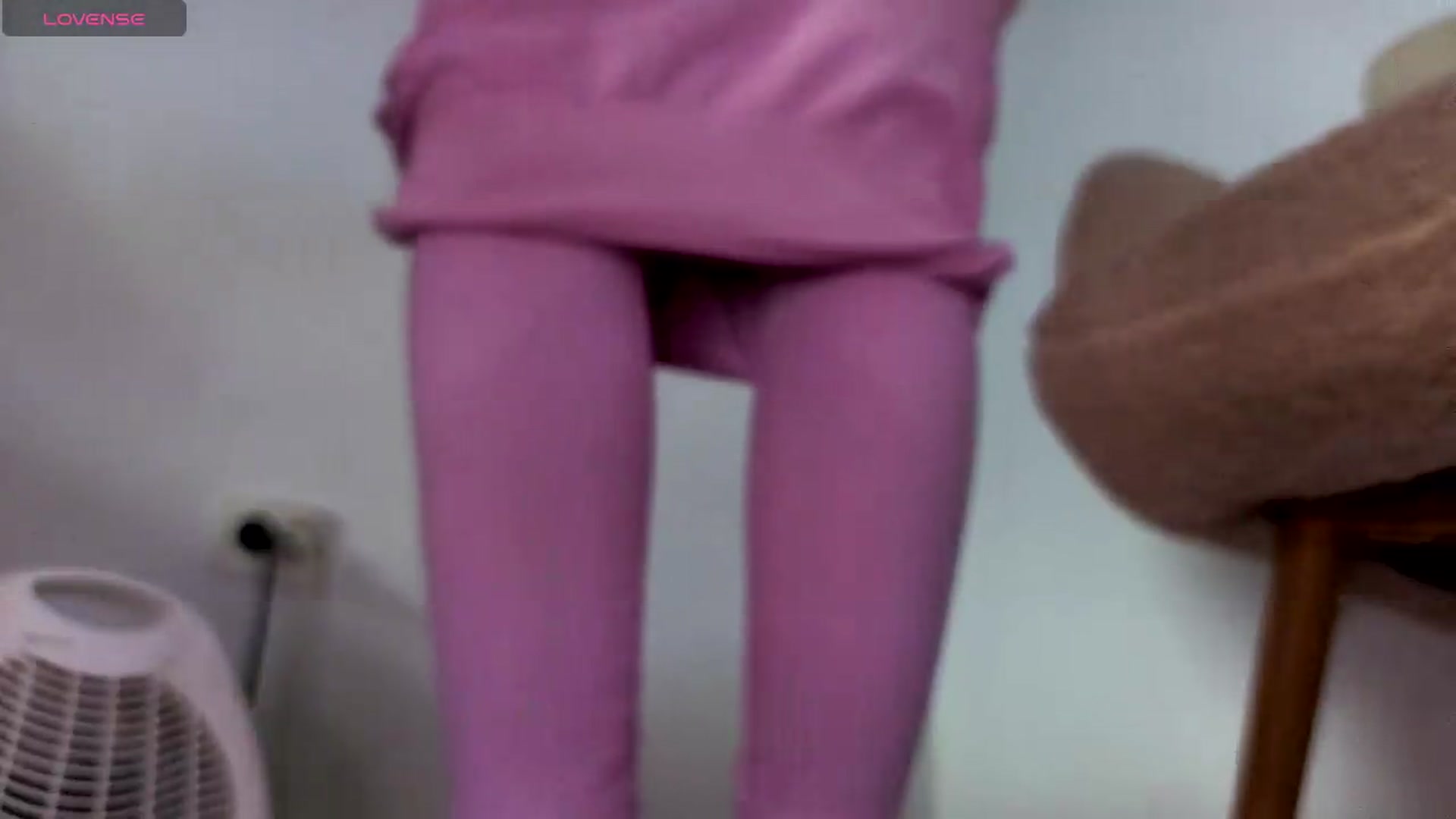 Gallery image thumbnail from Jullyenn3's myfreecams stream on, 05/16/2026, 16:12 image 13 of 20