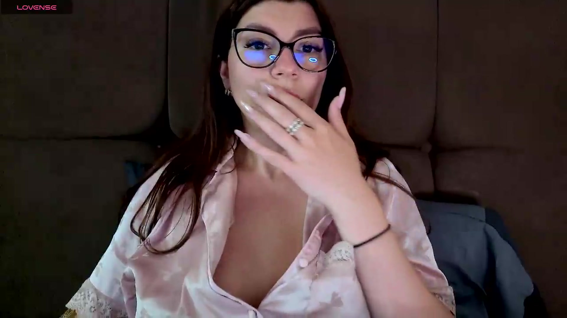 Gallery image thumbnail from Jullyenn3's myfreecams stream on, 05/17/2026, 15:26 image 9 of 20