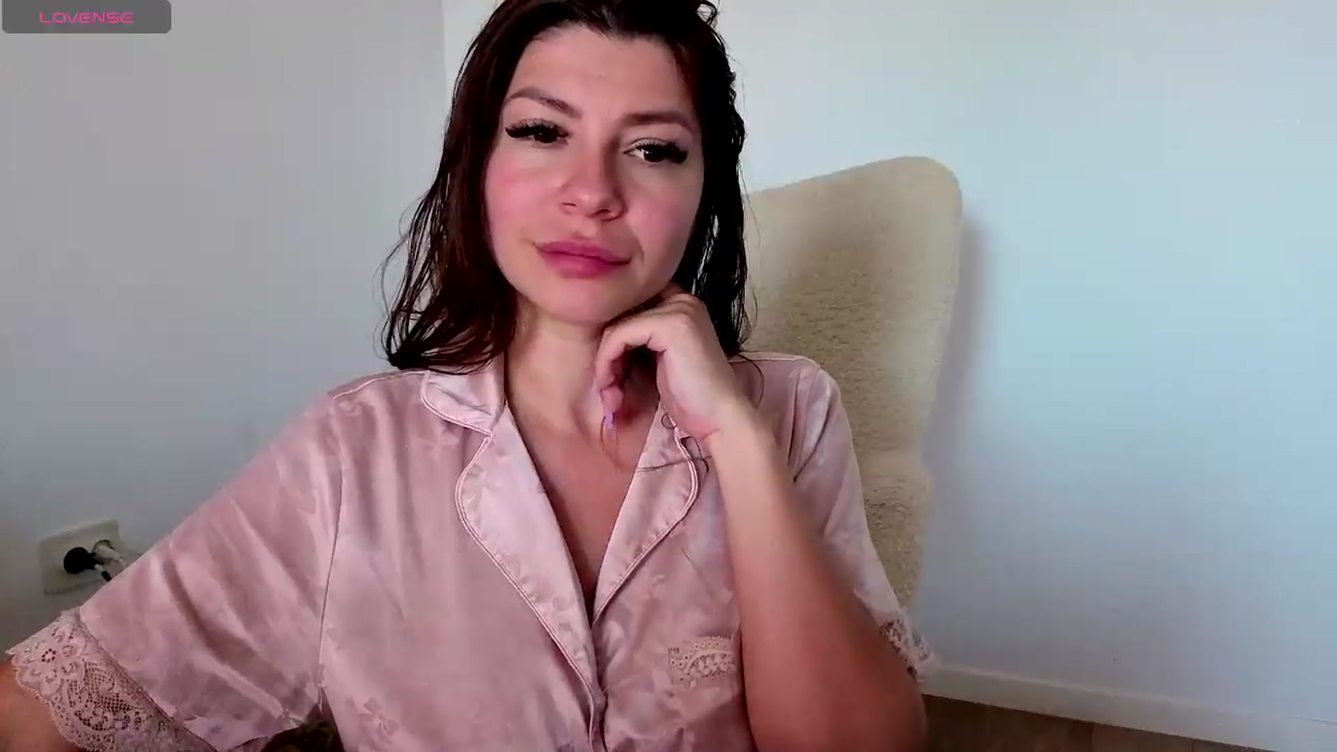 Gallery image thumbnail from Jullyenn3's myfreecams stream on, 05/28/2026, 13:06 image 2 of 20