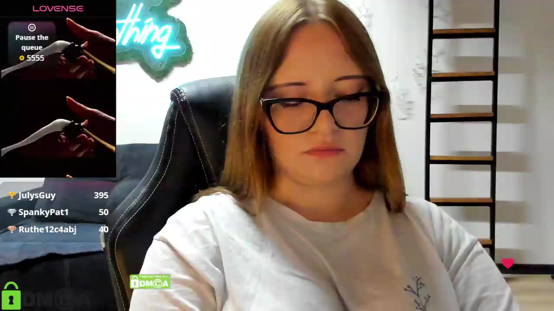 Gallery image thumbnail from JulyLight's myfreecams stream on, 08/02/2026, 17:22 image 12 of 20
