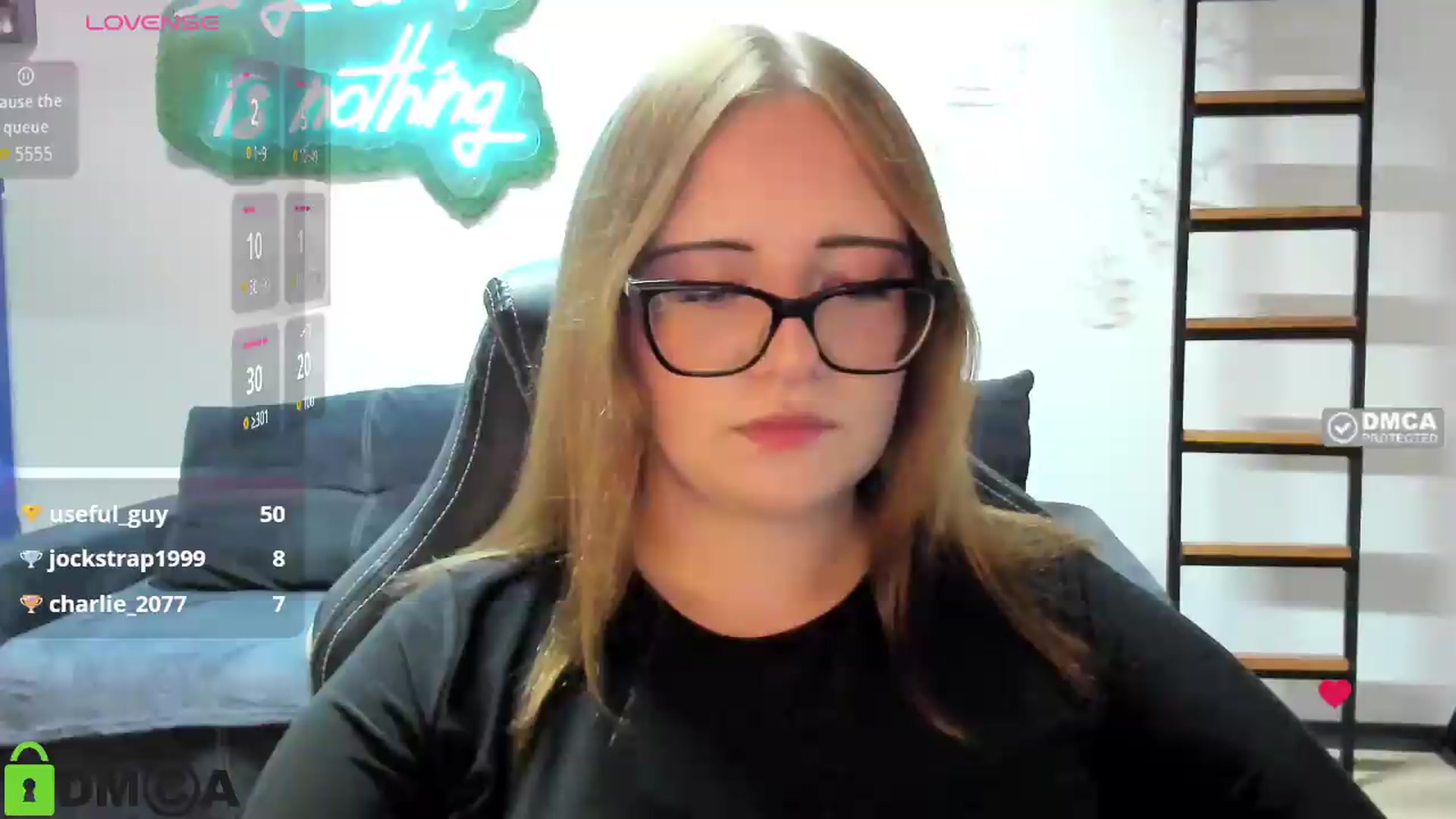 Gallery image thumbnail from JulyLight's myfreecams stream on, 08/15/2026, 16:21 image 18 of 20