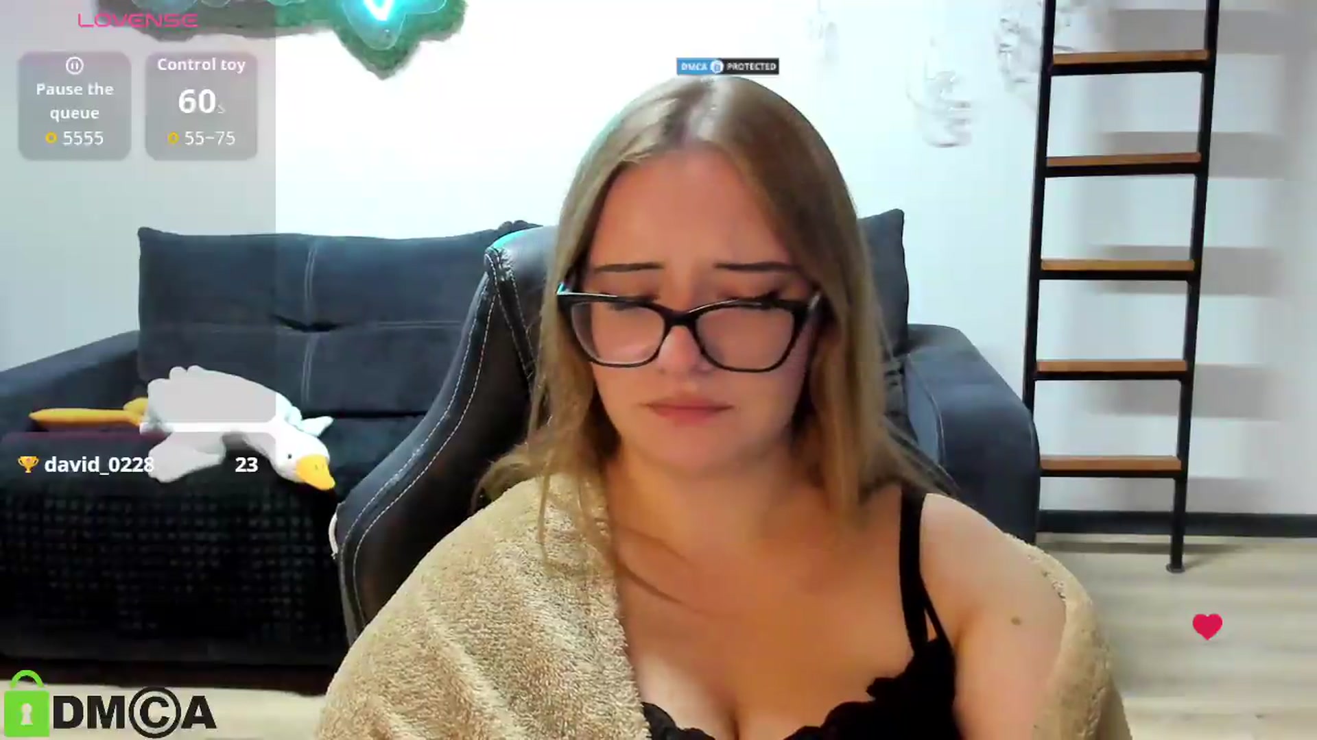 Gallery image thumbnail from JulyLight's myfreecams stream on, 09/18/2026, 23:08 image 19 of 20