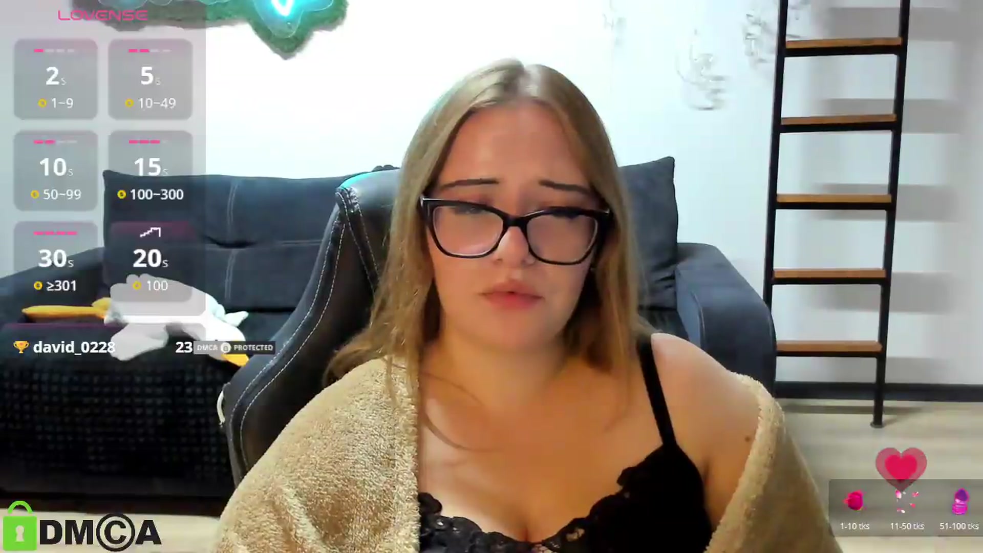 Gallery image thumbnail from JulyLight's myfreecams stream on, 09/18/2026, 23:08 image 18 of 20