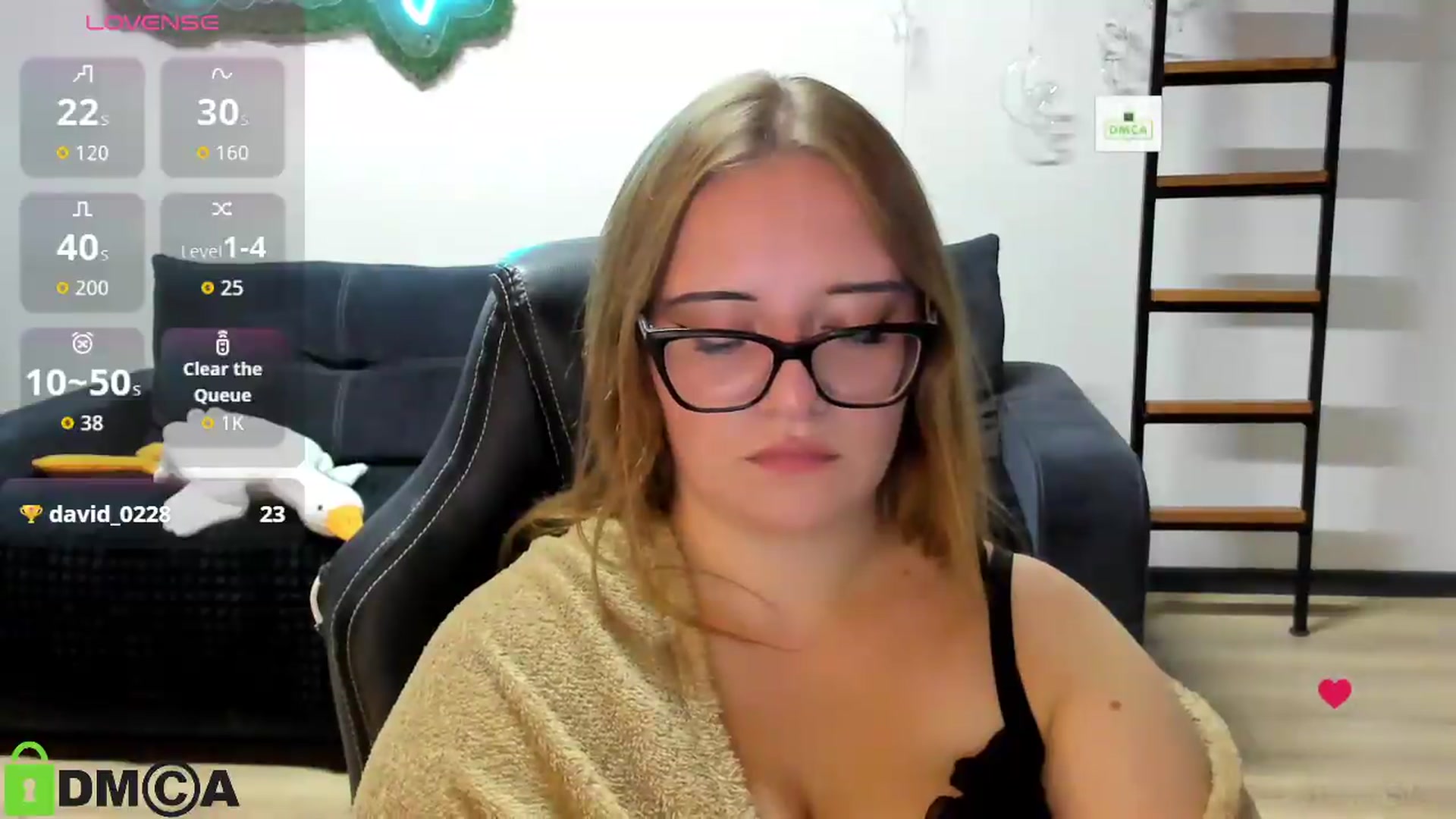 Gallery image thumbnail from JulyLight's myfreecams stream on, 09/18/2026, 23:08 image 17 of 20