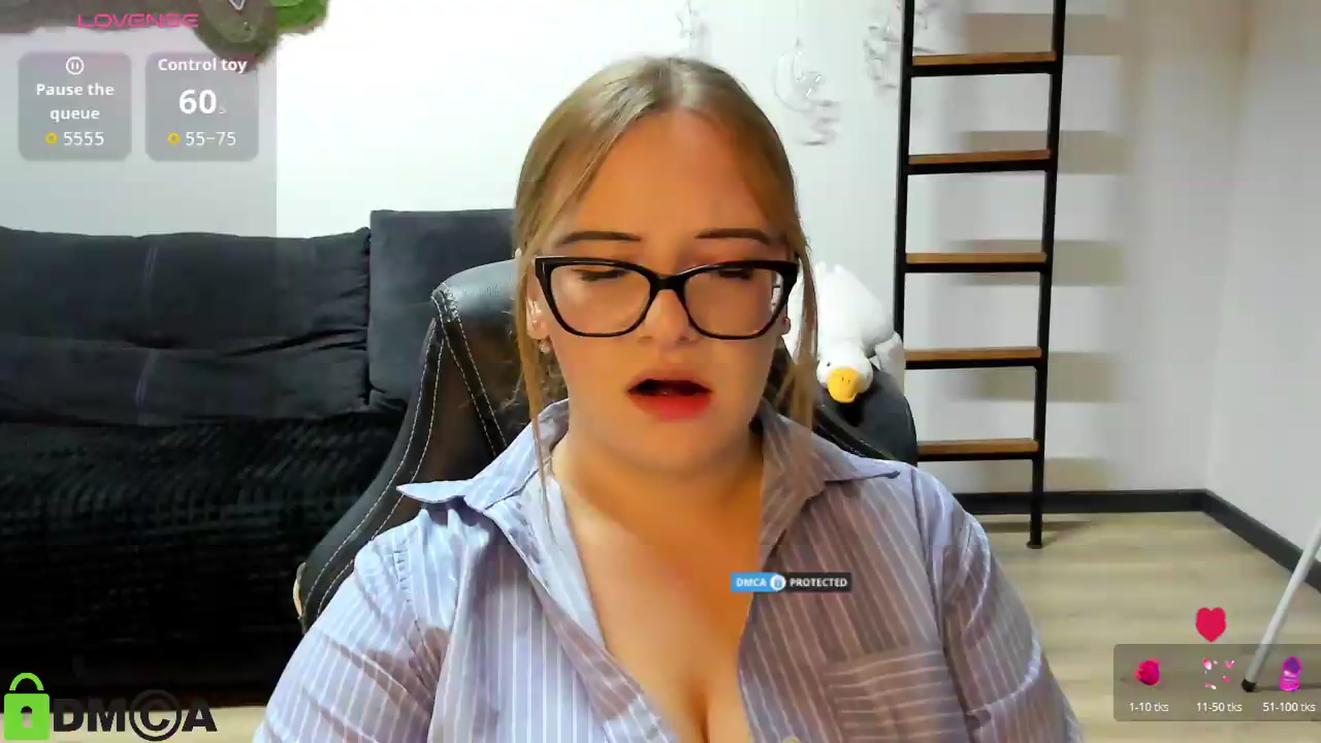 Gallery image thumbnail from JulyLight's myfreecams stream on, 09/20/2026, 23:45 image 2 of 20