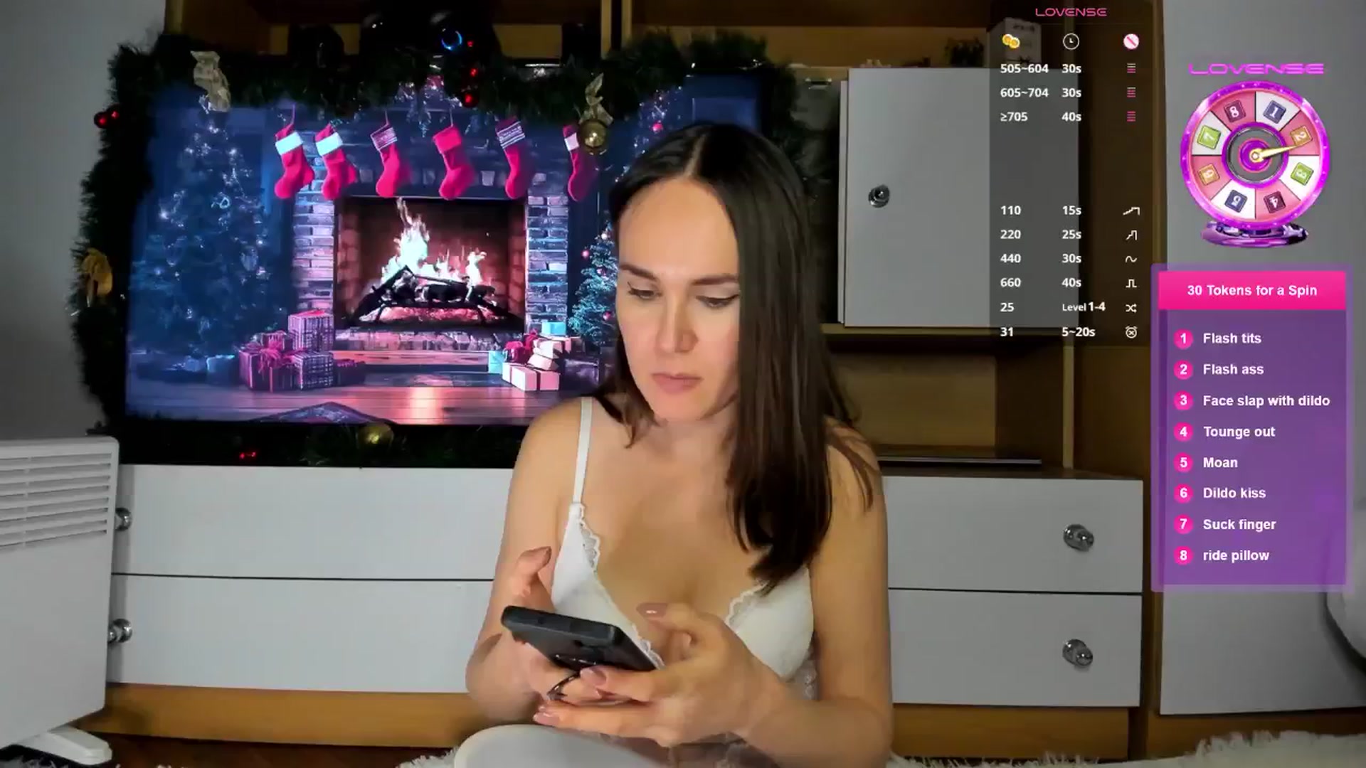 Gallery image thumbnail from JulyMuly's myfreecams stream on, 12/21/2024, 18:36 image 12 of 20