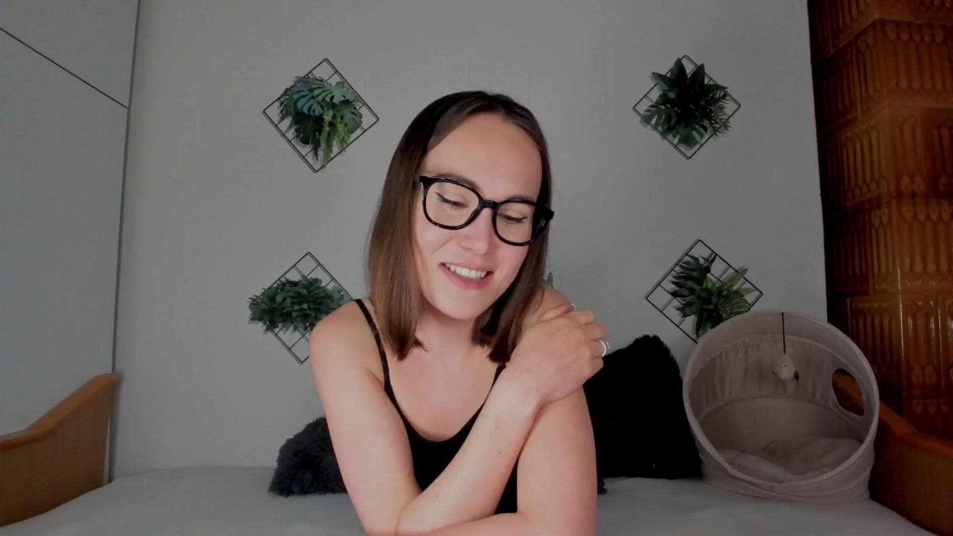 Gallery image thumbnail from JulyMuly's myfreecams stream on, 03/11/2025, 20:08 image 15 of 20